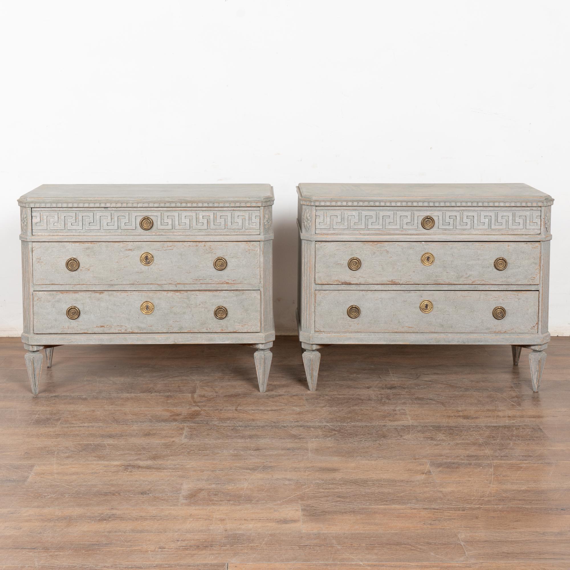Pair, 19th Century Blue Swedish Gustavian Chest of Three Drawers For Sale 1