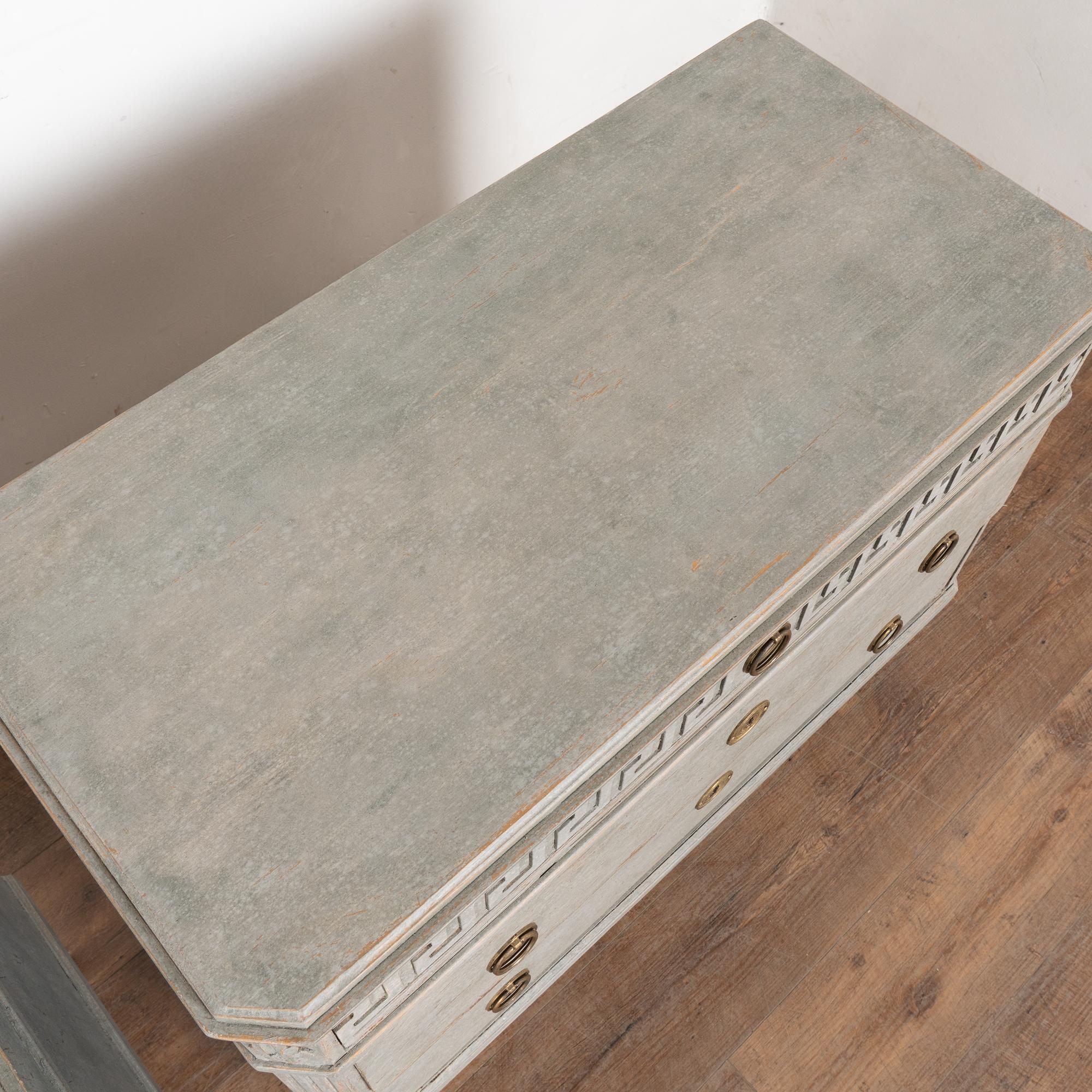 Pair, 19th Century Blue Swedish Gustavian Chest of Three Drawers For Sale 3