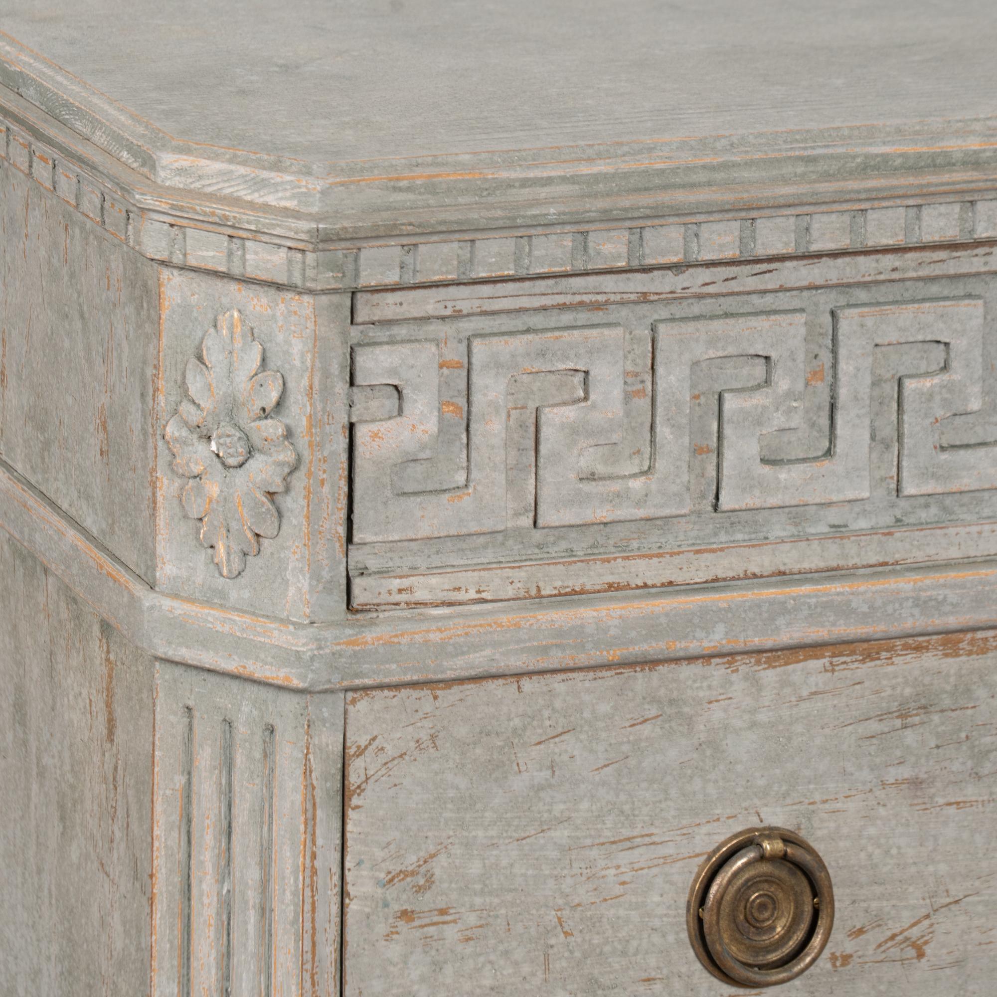 Pair, 19th Century Blue Swedish Gustavian Chest of Three Drawers For Sale 4