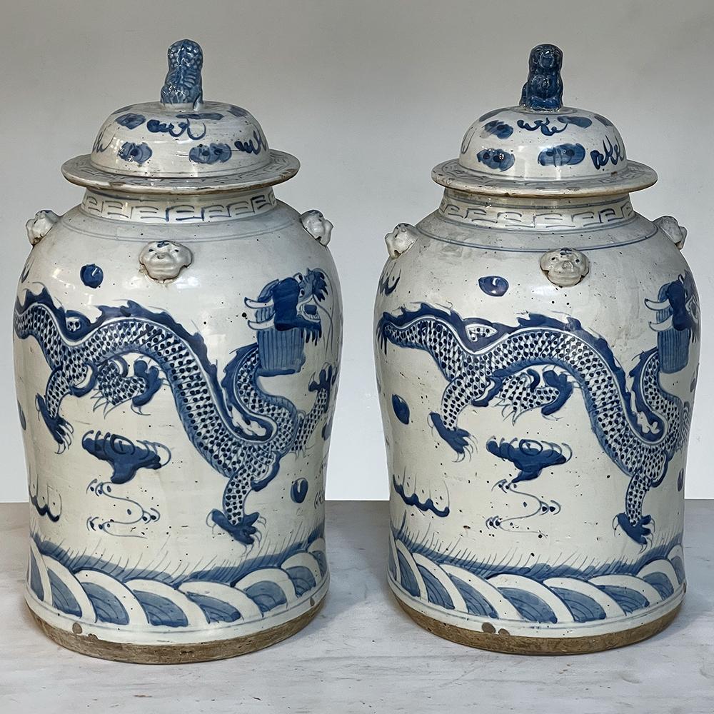 Hand-Crafted Pair 19th Century Blue & White Chinese Lidded Urns For Sale