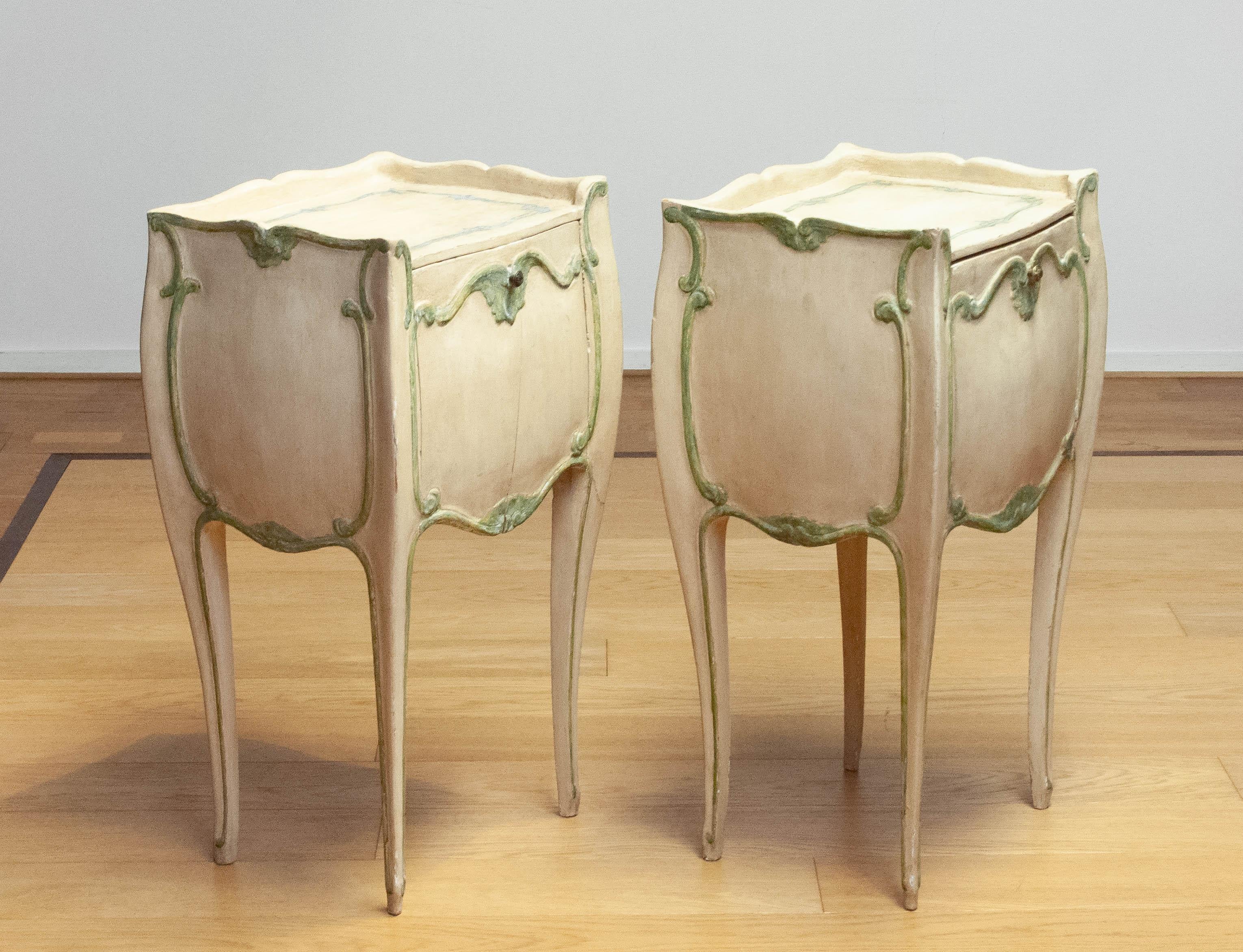 Pine Pair 19th Century Bombay Curved And Painted Swedish Nightstands / Side Tables For Sale