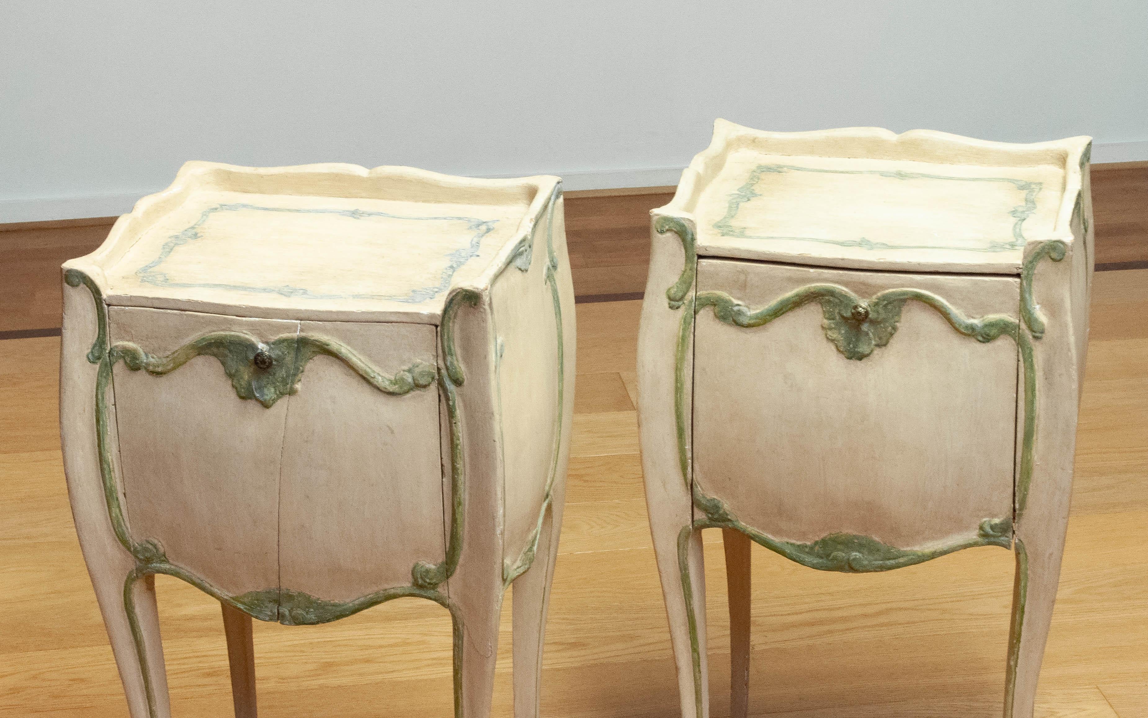 Pair 19th Century Bombay Curved And Painted Swedish Nightstands / Side Tables For Sale 3