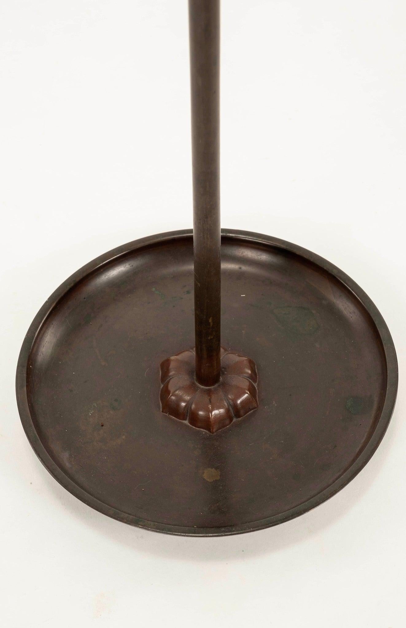 Pair 19th Century Bronze Japanese Shokudai Candle Stands For Sale 4