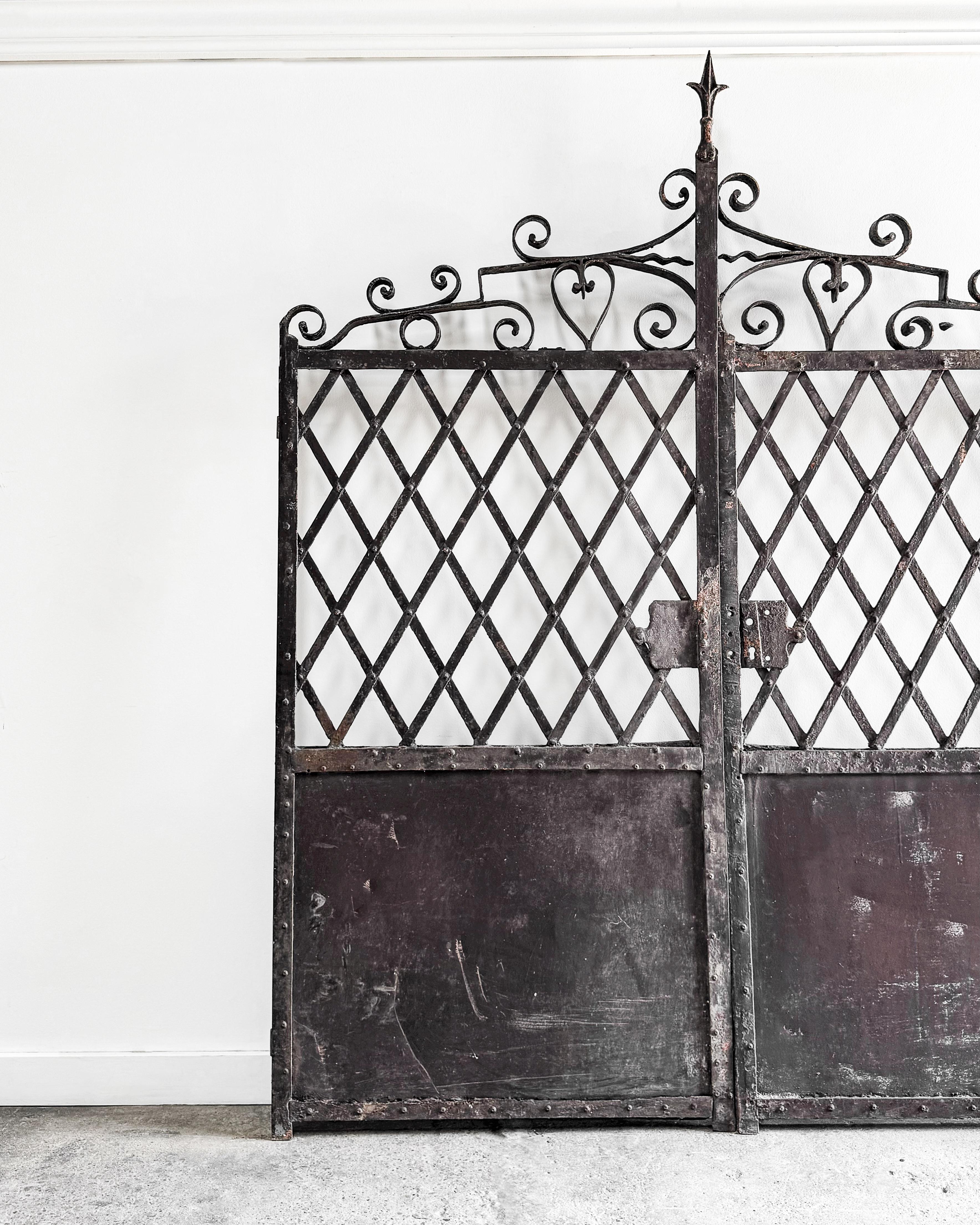 (Pair) 19th Century Cast Iron French Garden Gates In Good Condition In Mckinney, TX