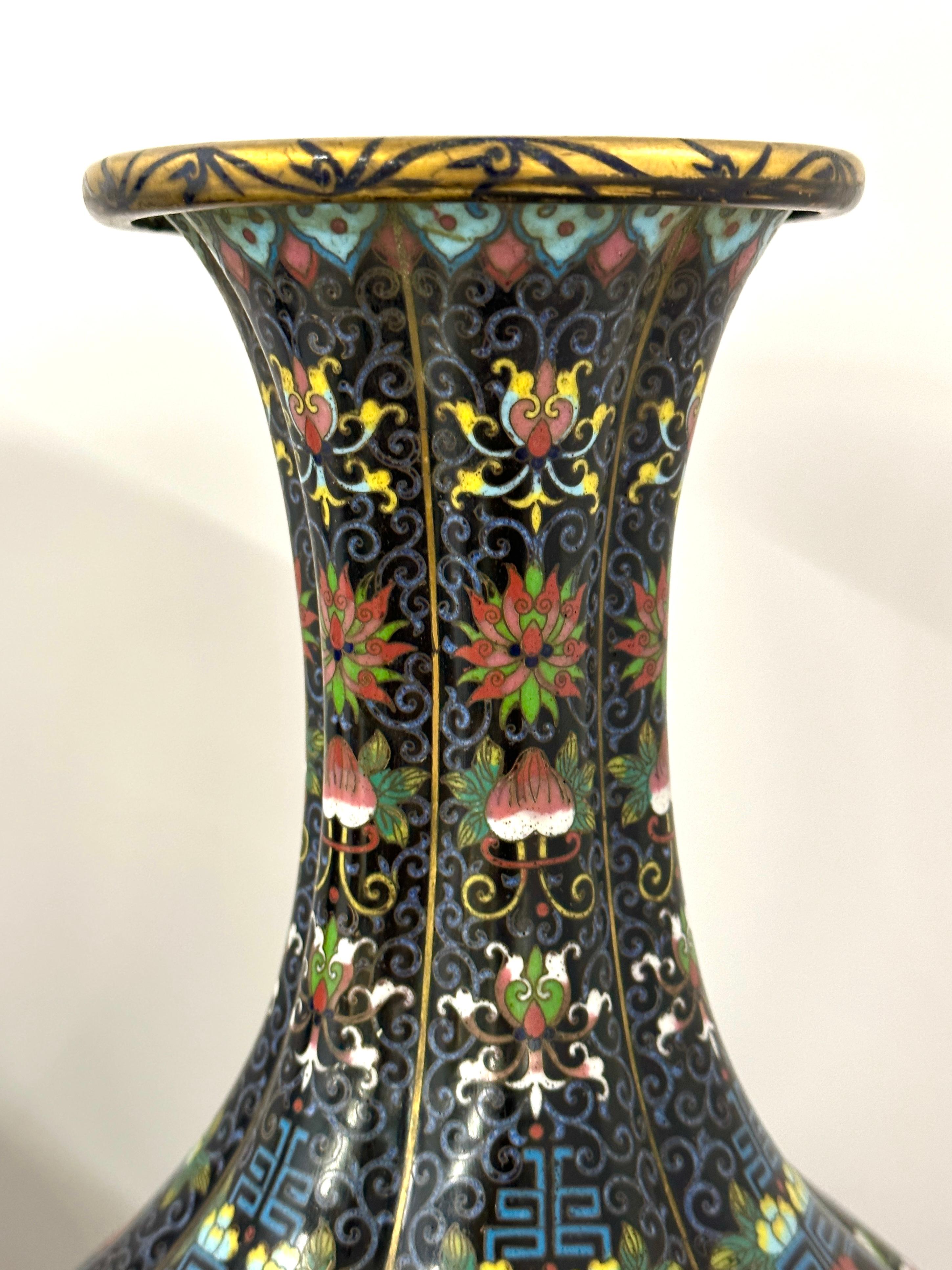 Pair 19th Century Chinese Cloisonné Vases For Sale 2