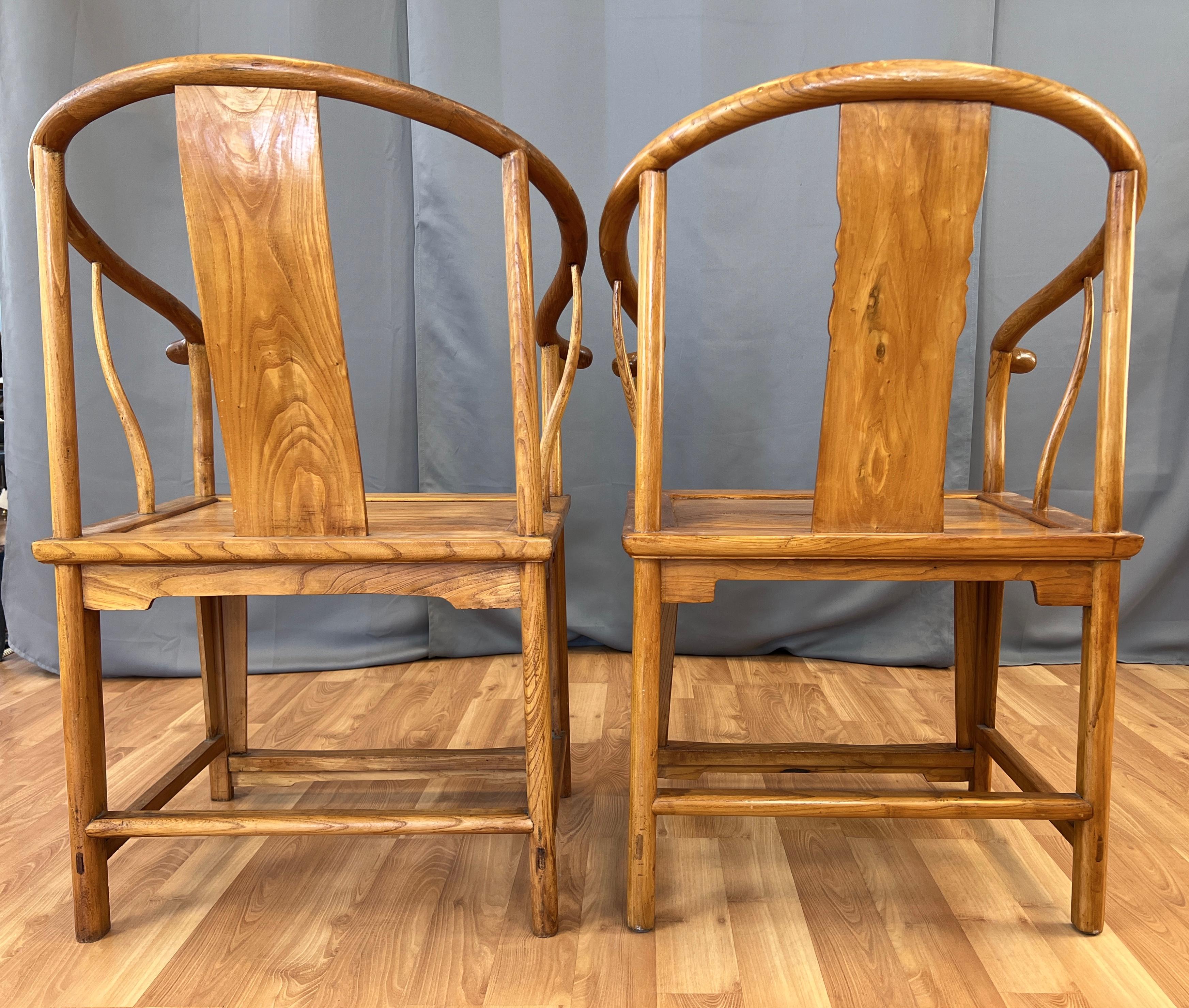 Pair 19th Century Chinese Elm Wood Horseshoe Chairs Qing Dynasty For Sale 2