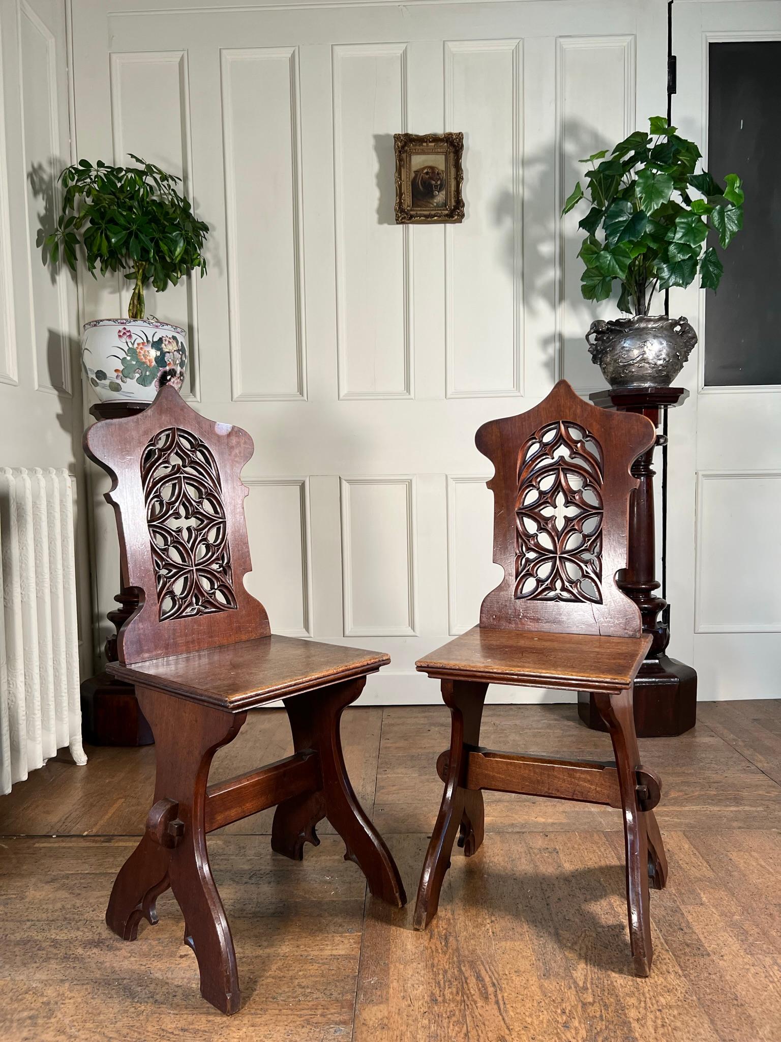 Pair 19th Century Continental Walnut Hall Chairs For Sale 2