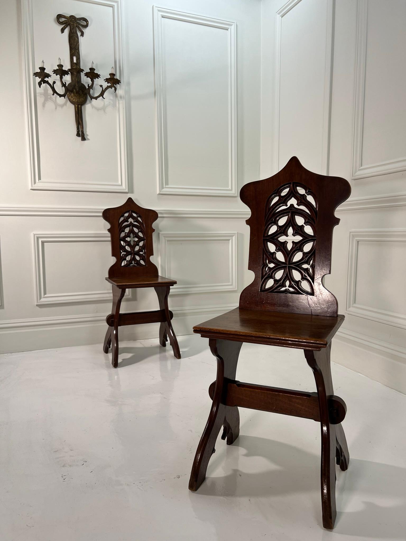 Pair 19th Century Continental Walnut Hall Chairs For Sale 4