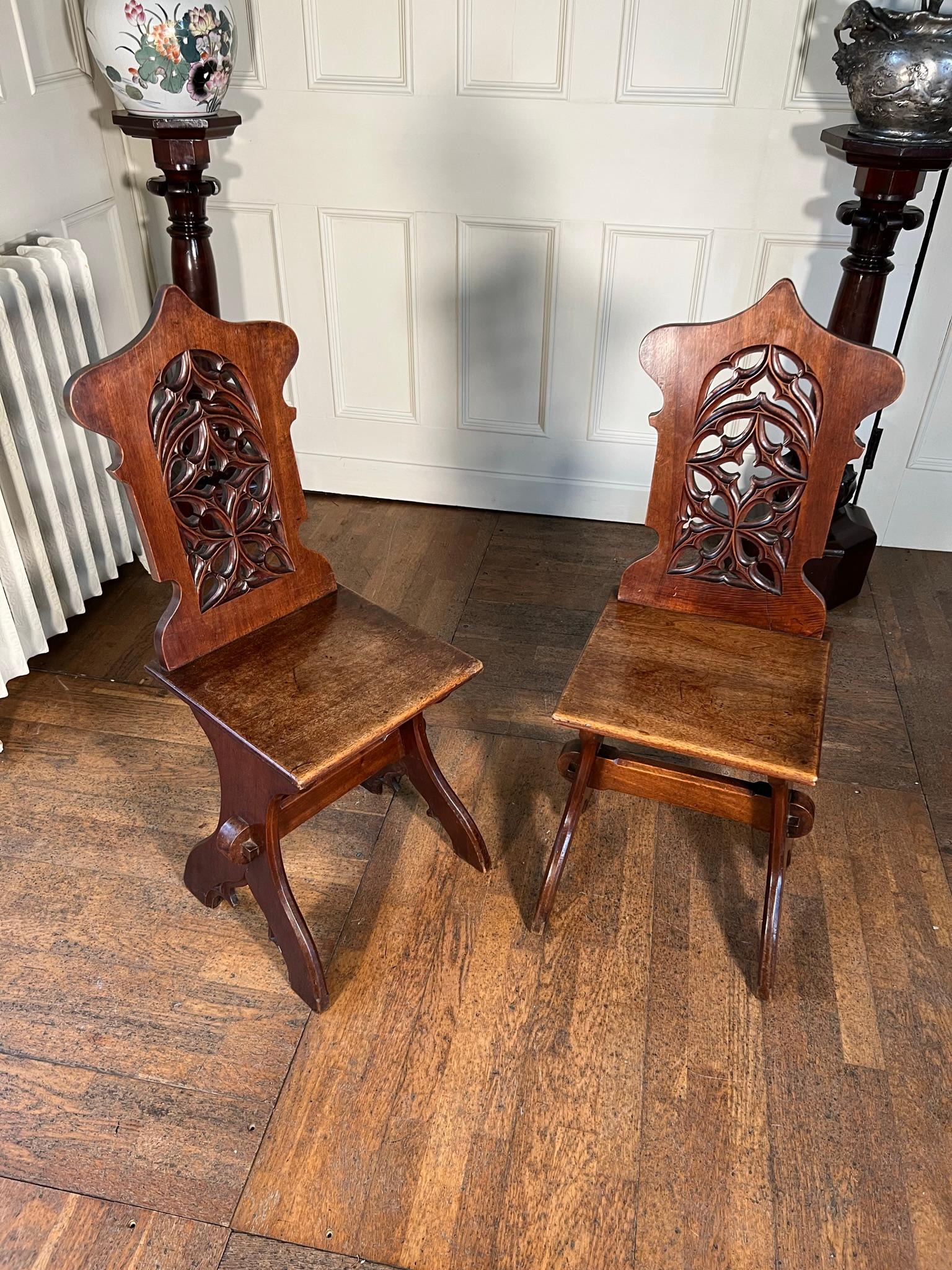 Pair 19th Century Continental Walnut Hall Chairs For Sale 5