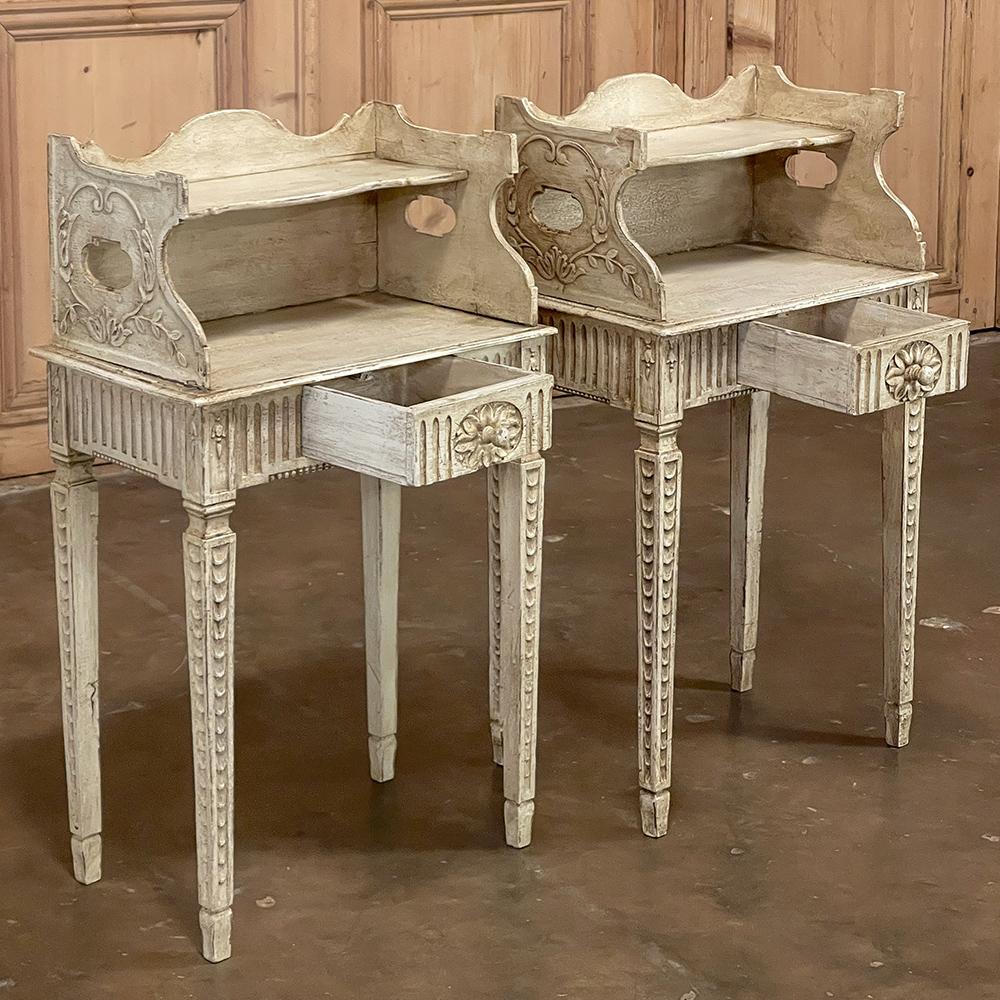 Oak Pair 19th Century Country French Louis XVI Painted Nightstands For Sale