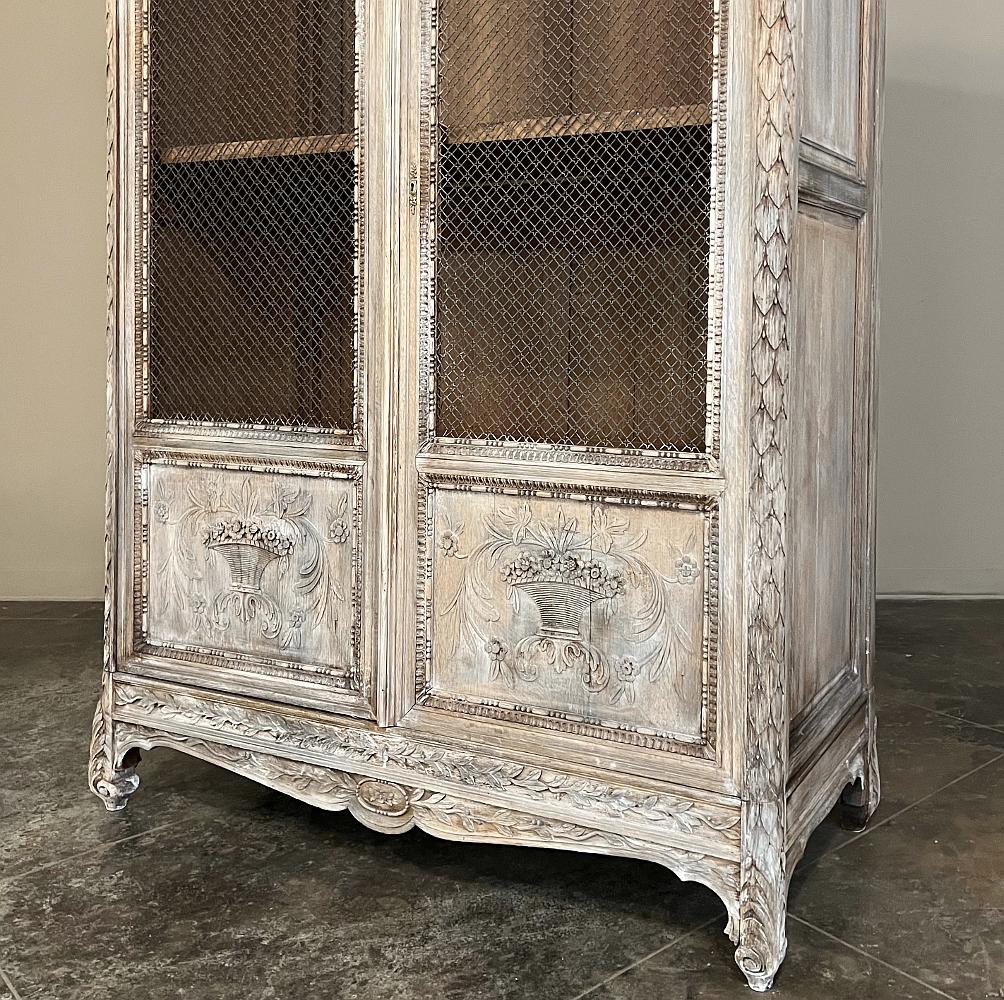Pair 19th Century Country French Louis XVI Whitewashed Bookcases For Sale 3