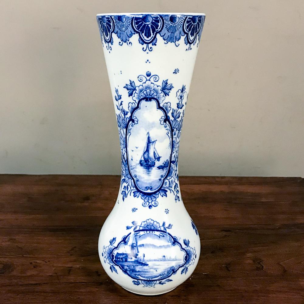 Pair 19th Century Dutch Blue and White Vases 3