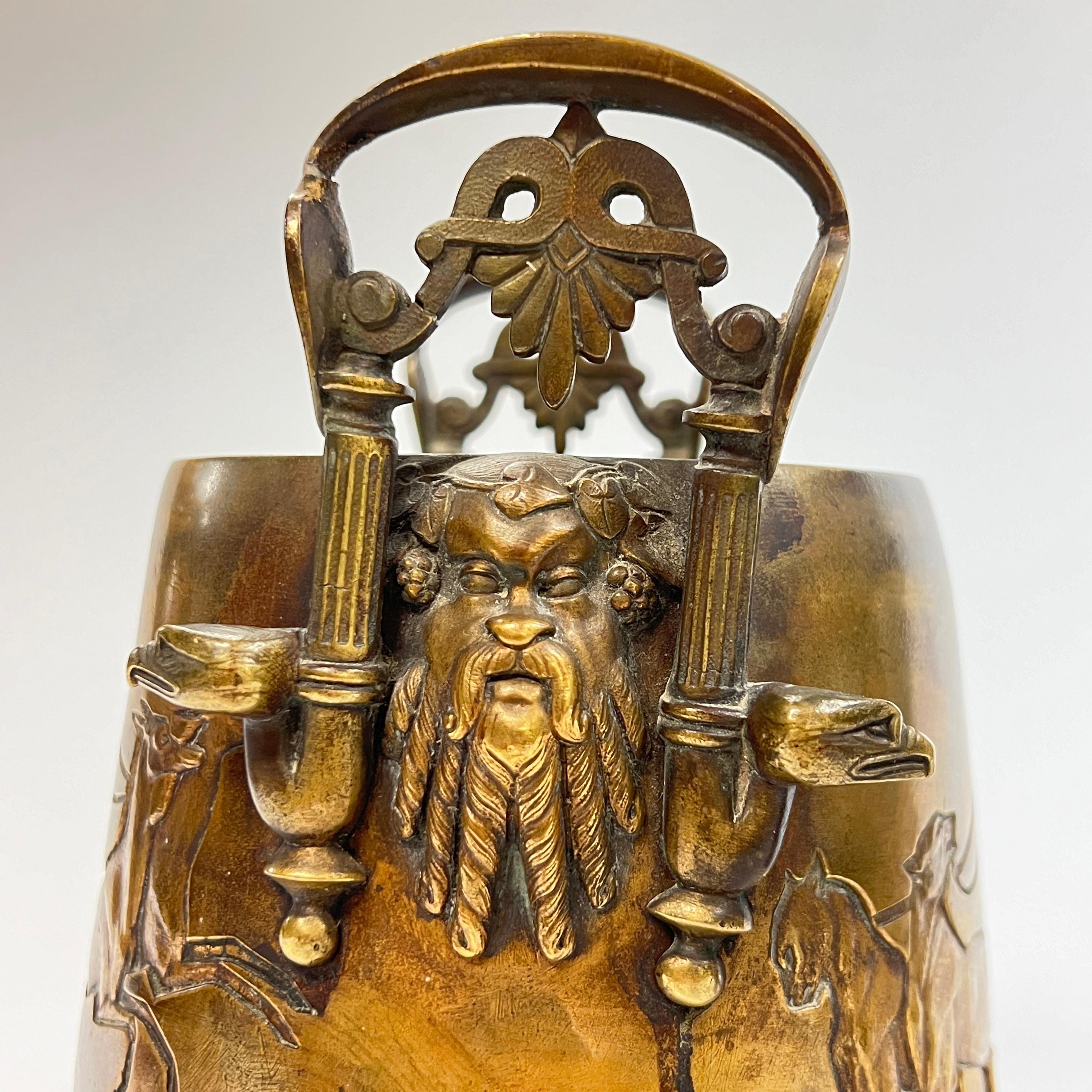 Coppia di vasi in bronzo egiziani del XIX secolo in vendita 5