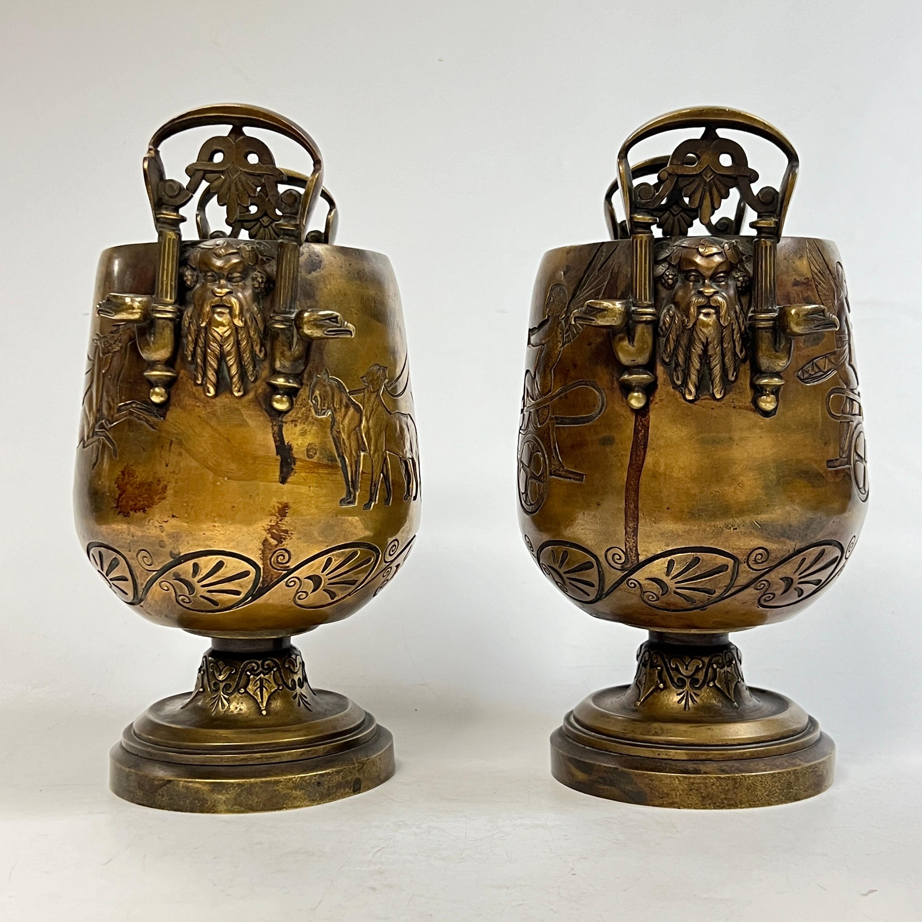 Neoegizio Coppia di vasi in bronzo egiziani del XIX secolo in vendita