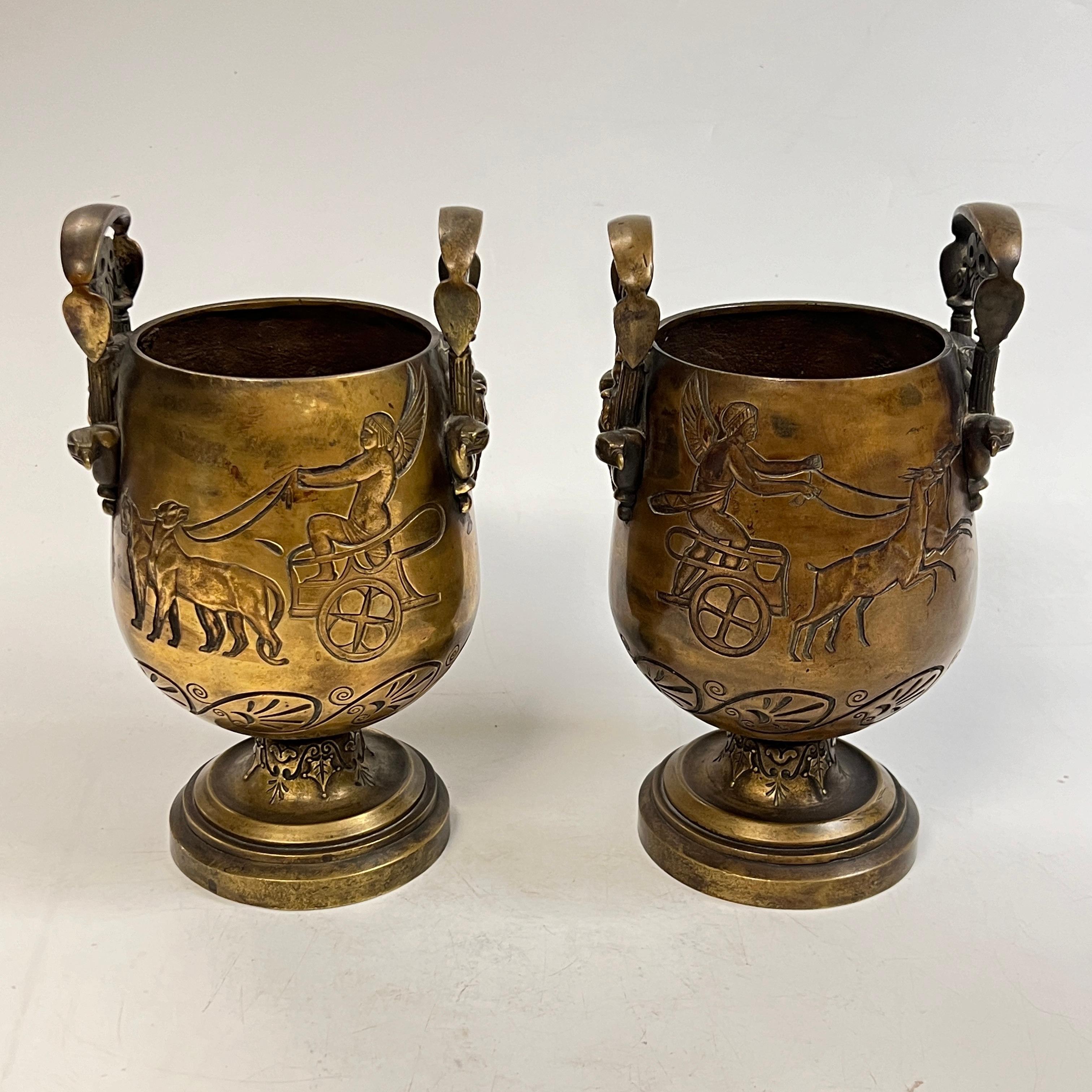 Bronzo Coppia di vasi in bronzo egiziani del XIX secolo in vendita