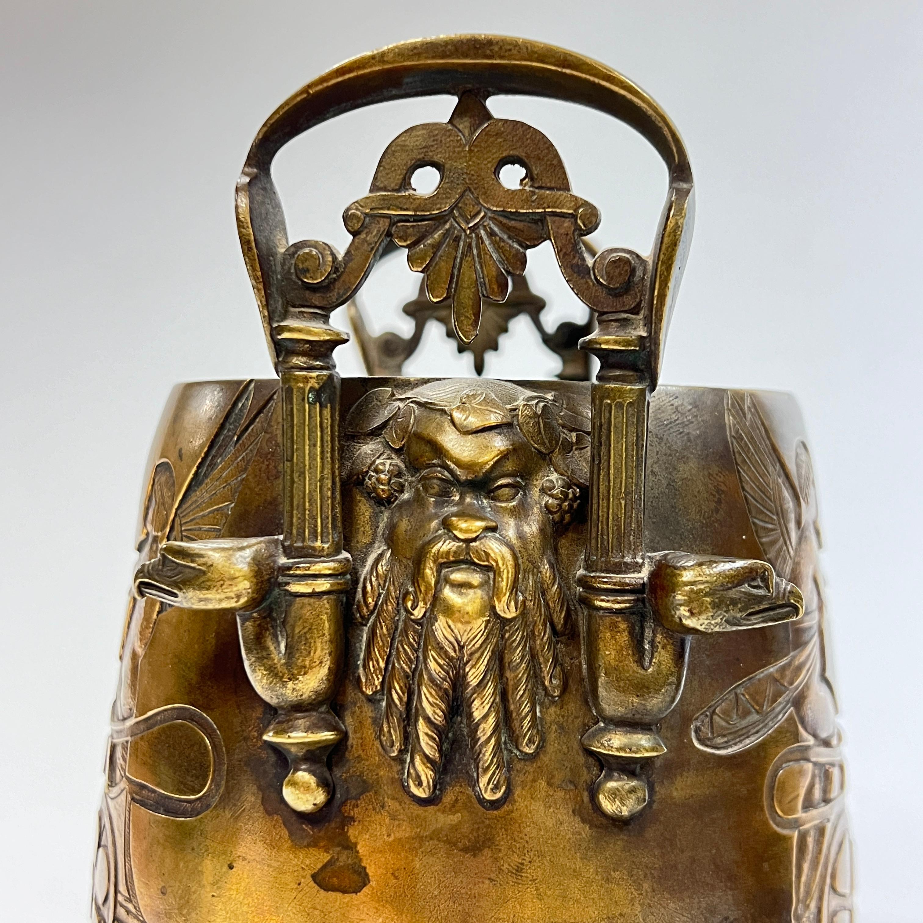 Coppia di vasi in bronzo egiziani del XIX secolo in vendita 4