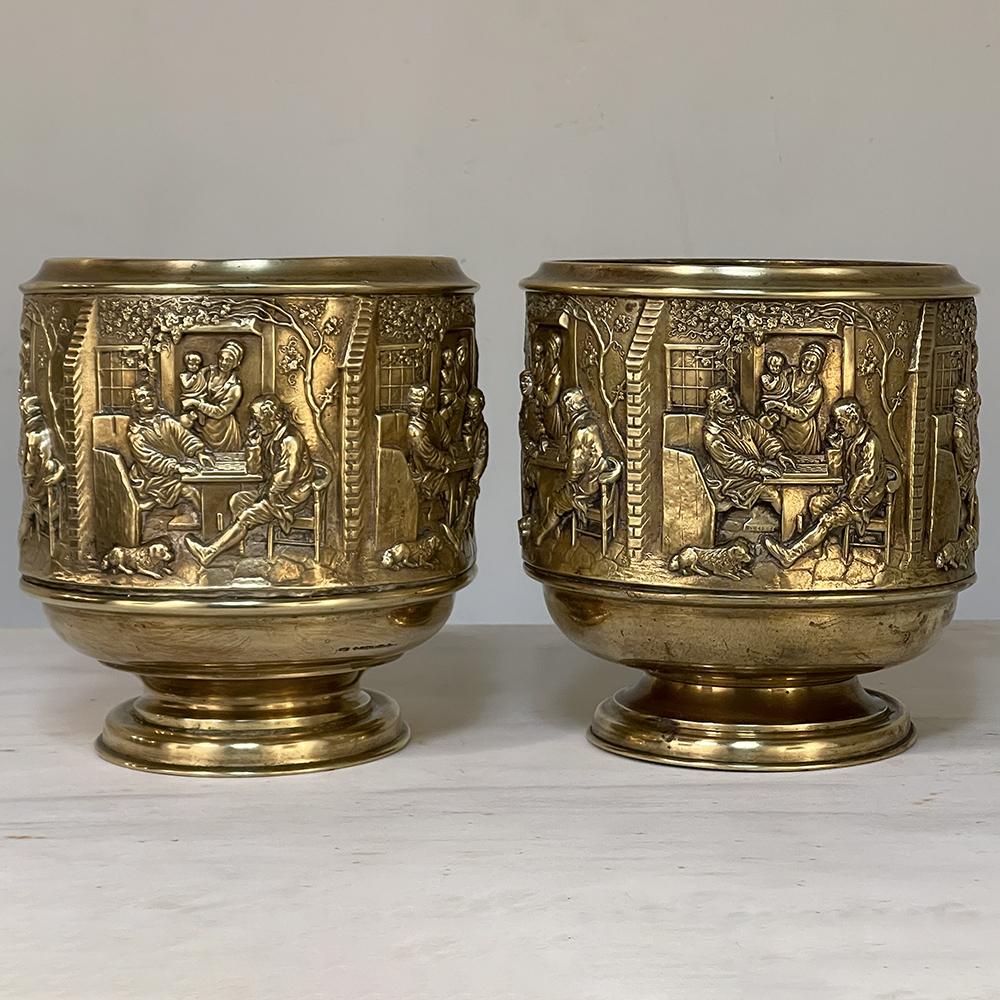 Pair 19th Century Embossed Brass Jardinieres with Tin Liners In Good Condition For Sale In Dallas, TX