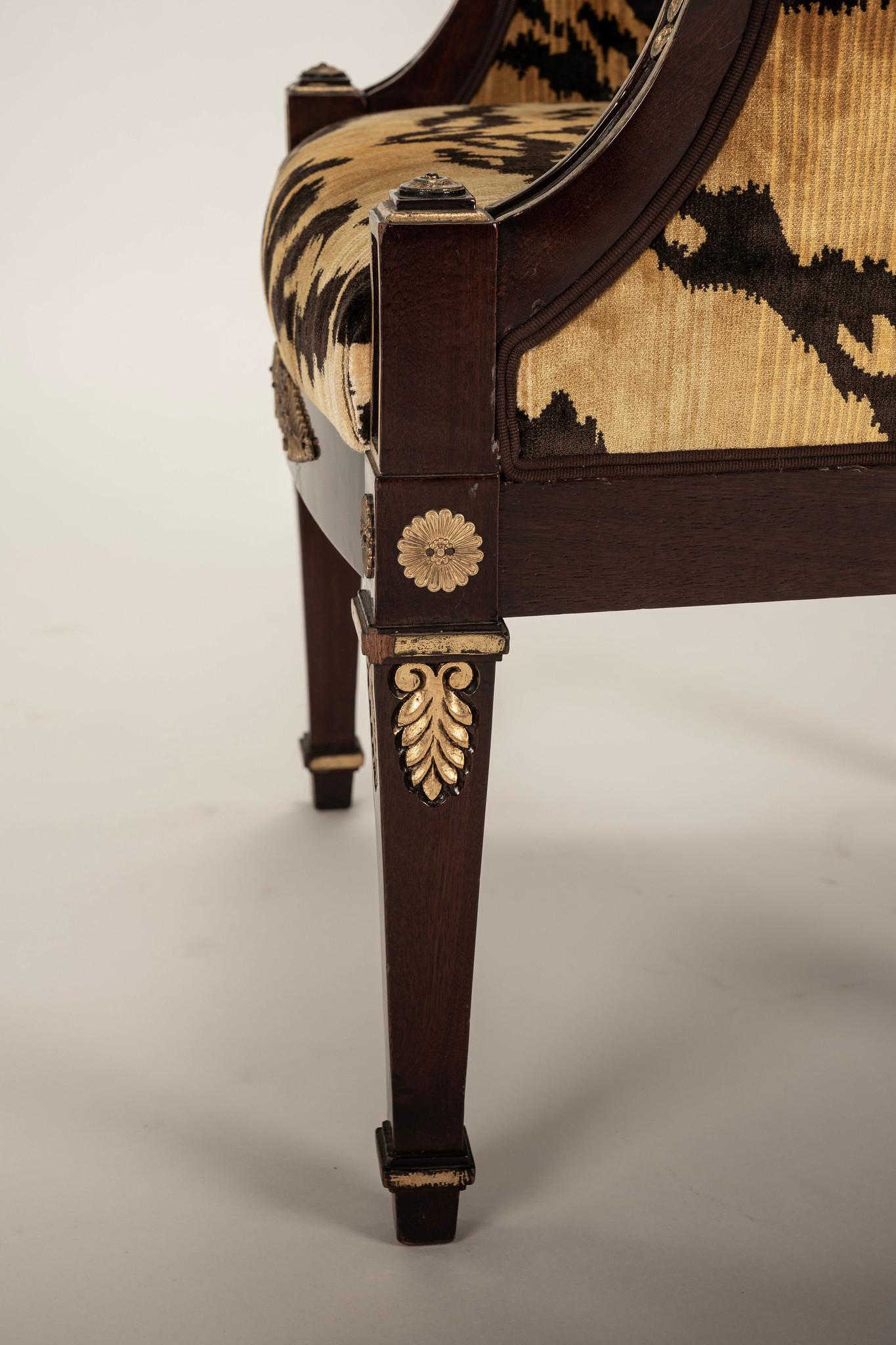 Paire de chaises Bergère Empire du XIXe siècle en velours tigré Scalamandré en vente 7