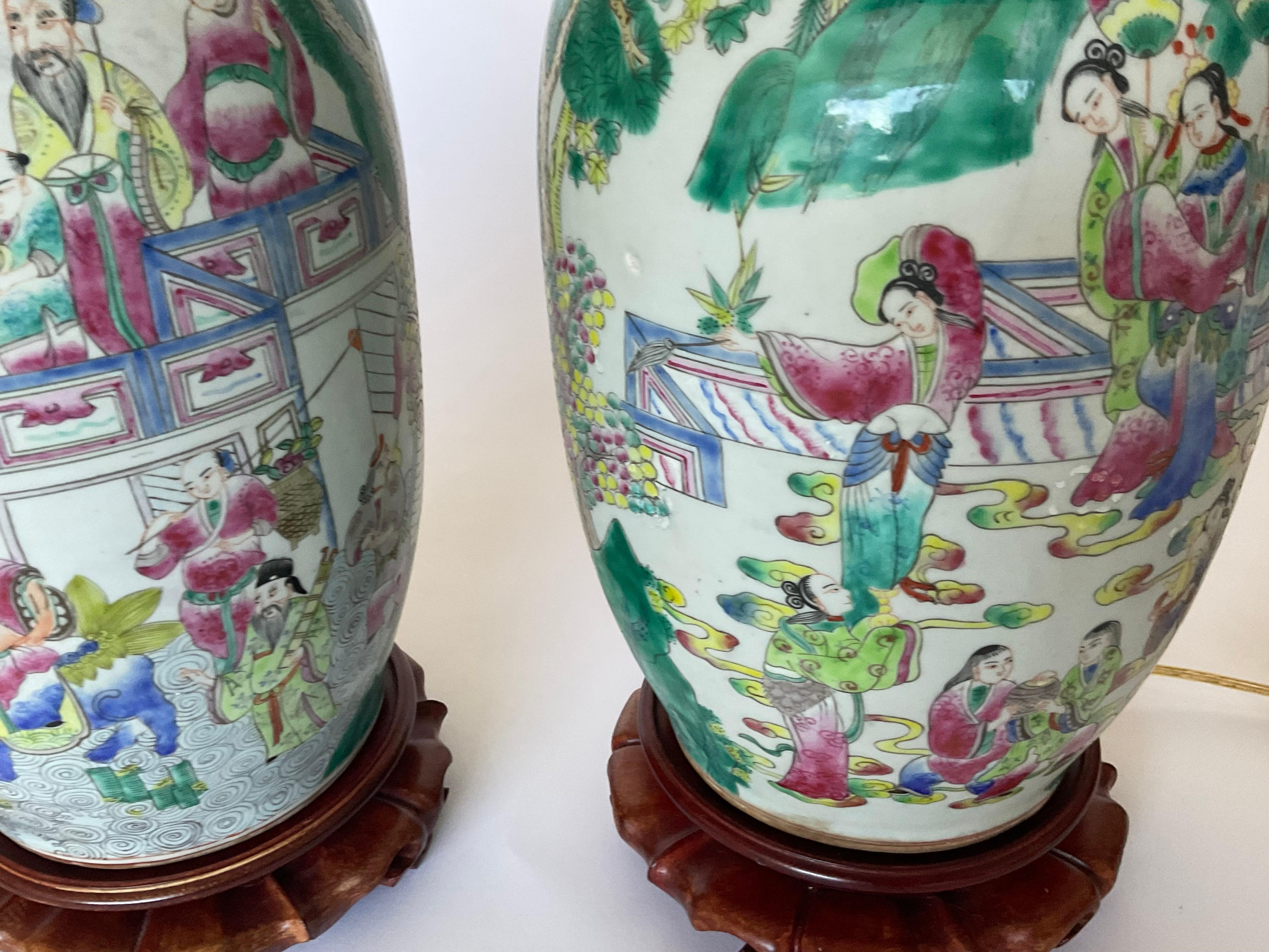 PAIR 19th Century Famille Rose Chinese Porcelain Lamps with handles Very Vibrant In Good Condition For Sale In Ann Arbor, MI