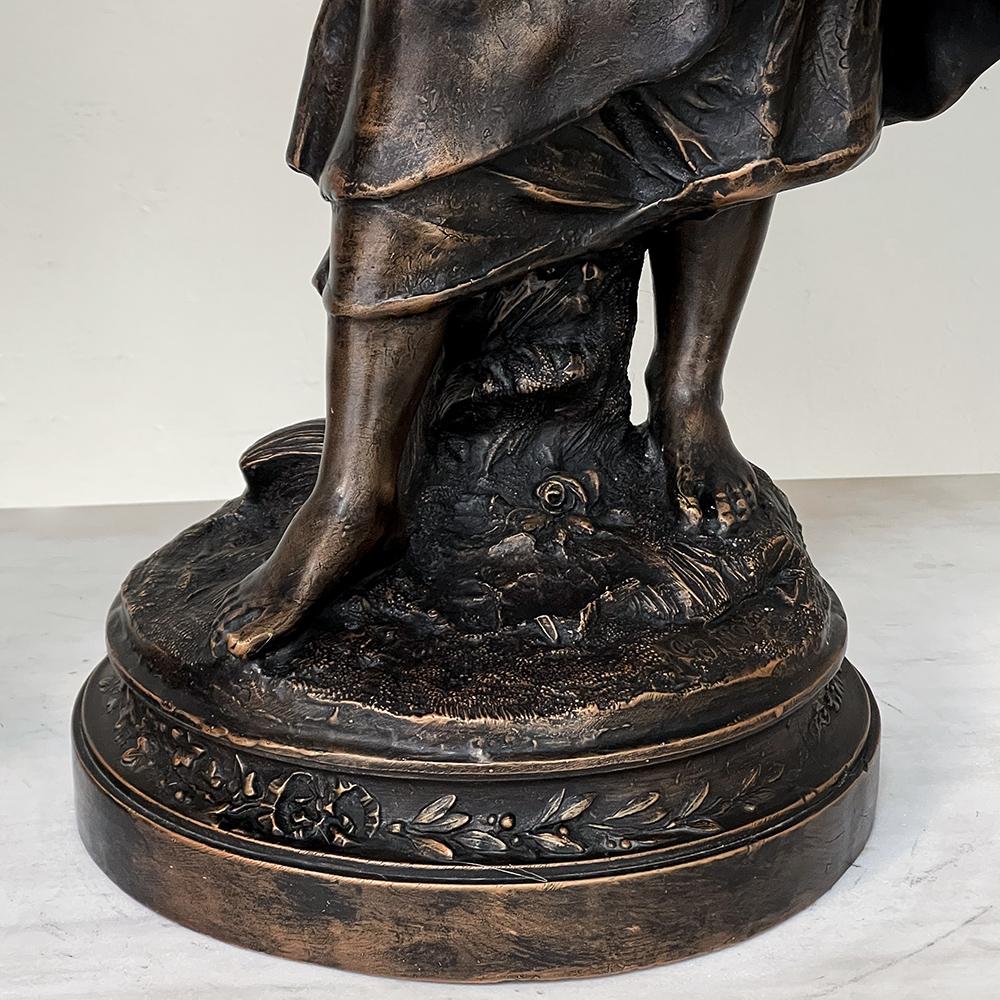 Coppia di statue in bronzo francesi del XIX secolo di Auguste Moreau '1855-1919 in vendita 3