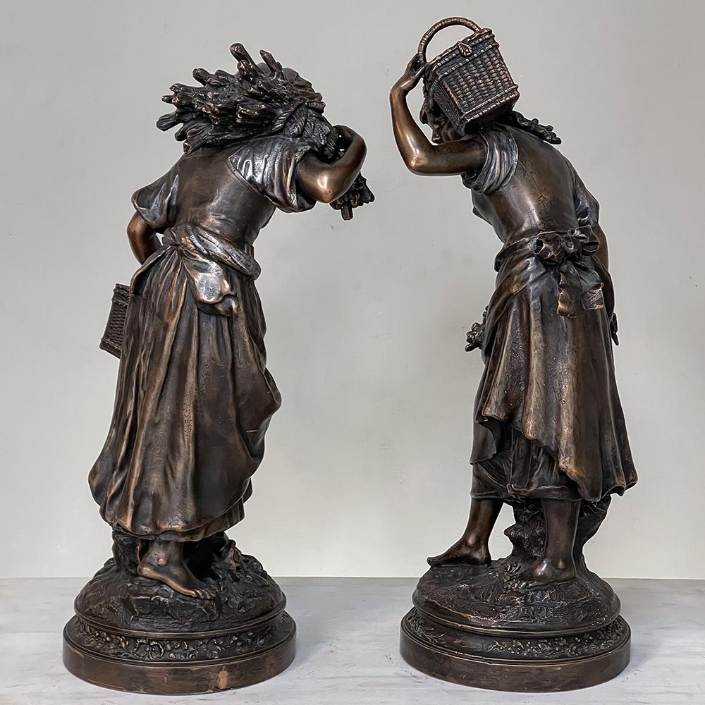 Paar französische Bronzestatuen des 19. Jahrhunderts von Auguste Moreau '1855-1919' (Französisch) im Angebot