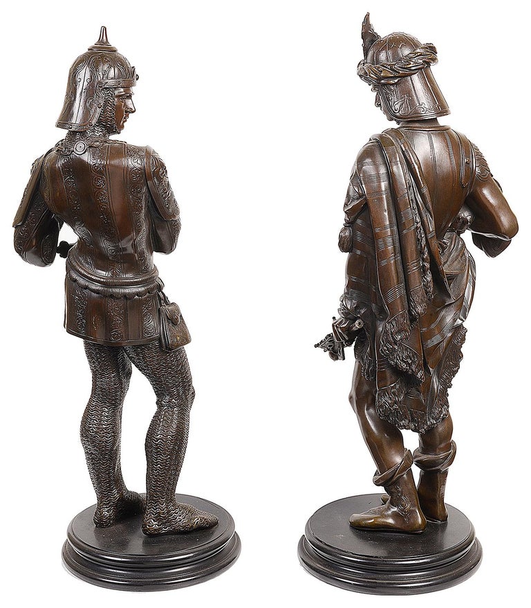 Pair of 19th Century French Bronze Statues of Knights For Sale 1