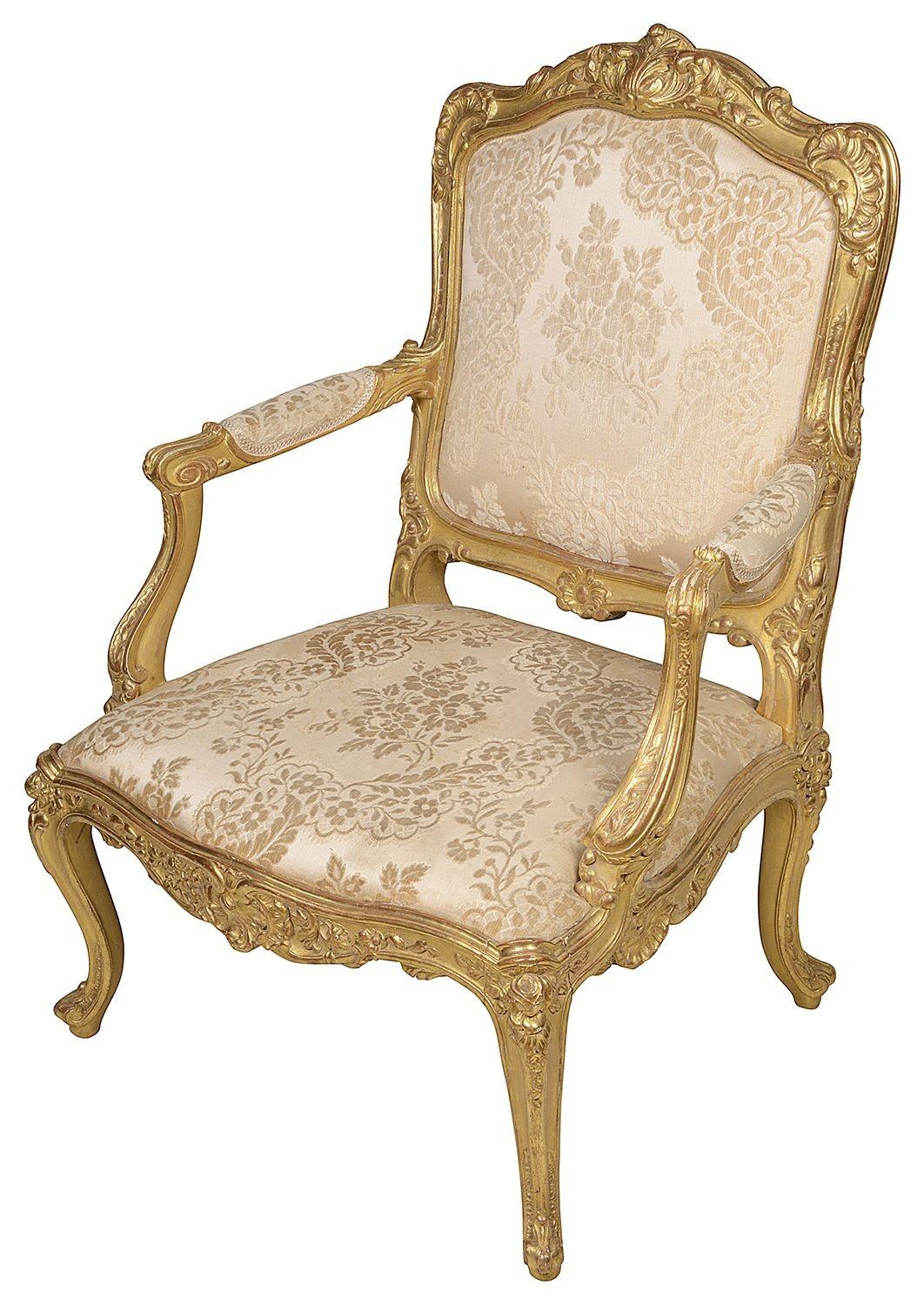 Paar französische geschnitzte Sessel aus vergoldetem Holz im Louis-XVI.-Stil des 19. Jahrhunderts (Französisch) im Angebot