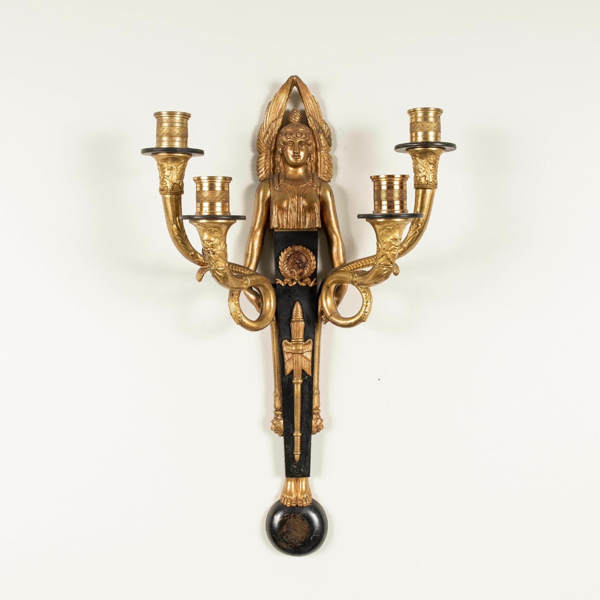 Paire d'appliques en bronze doré Empire du XIXe siècle en vente 1