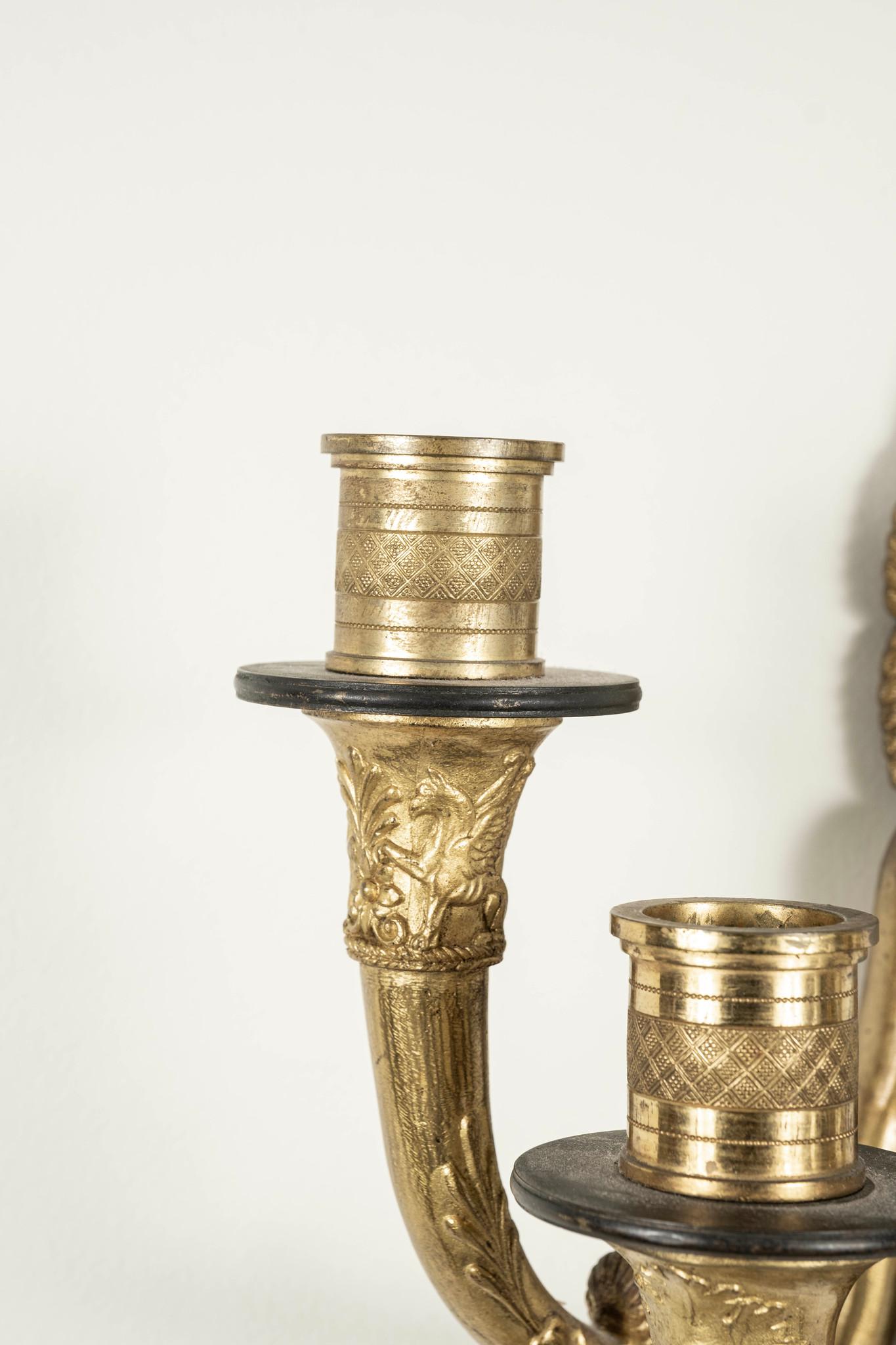 Paire d'appliques en bronze doré Empire du XIXe siècle en vente 3