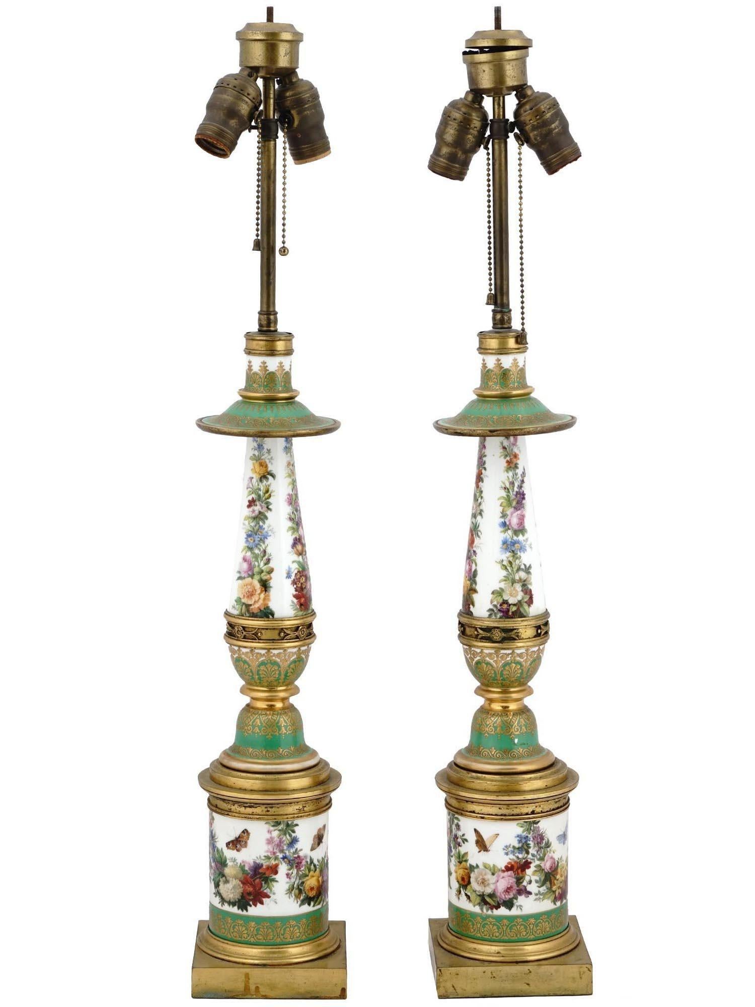 Pair 19th Century French Empire Style bronze mounted Porcelain Table Lamps In Good Condition For Sale In New York, NY