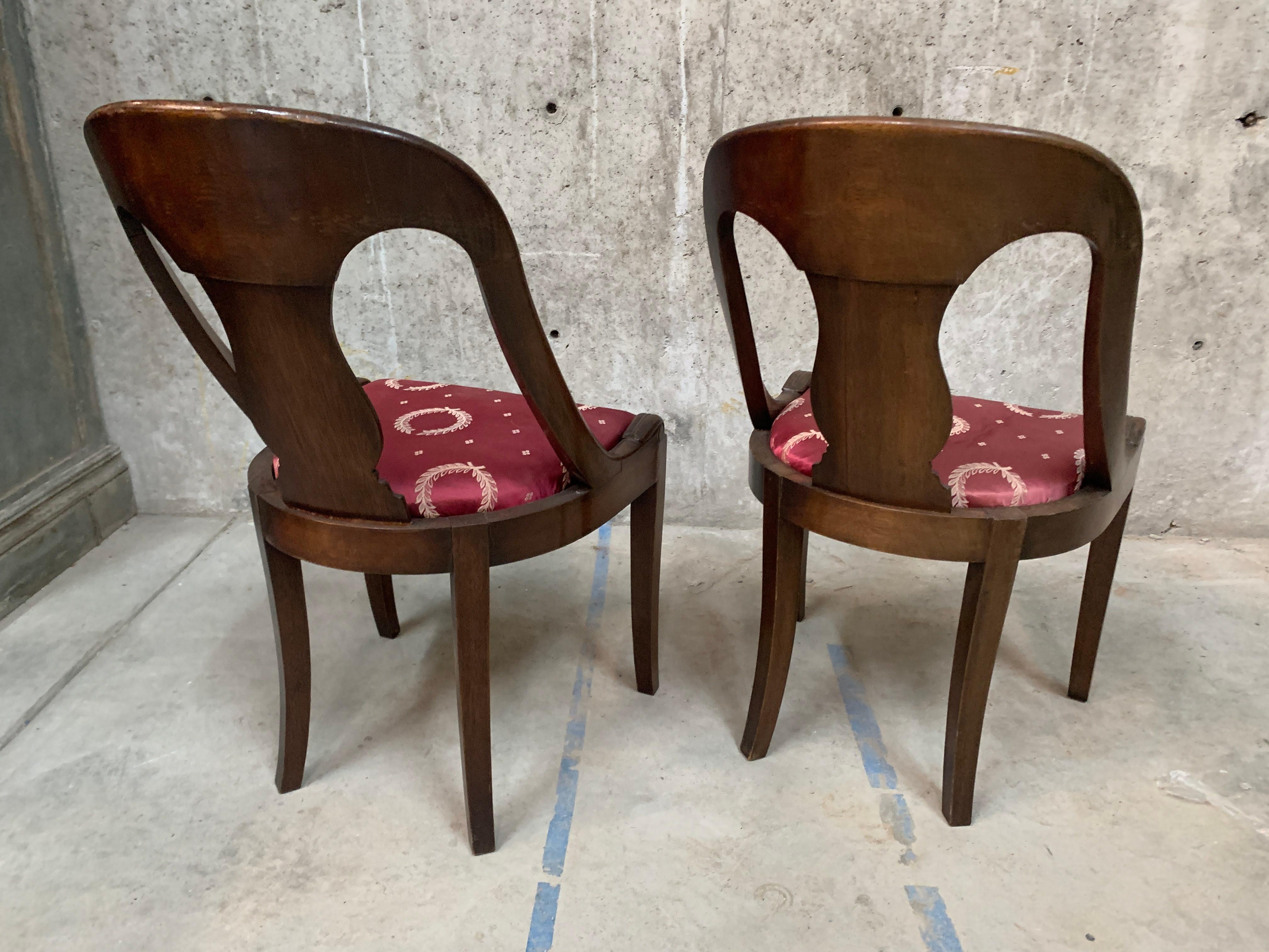 Paire de chaises de style Empire français du 19ème siècle avec assise tapissée de soie rouge  en vente 5