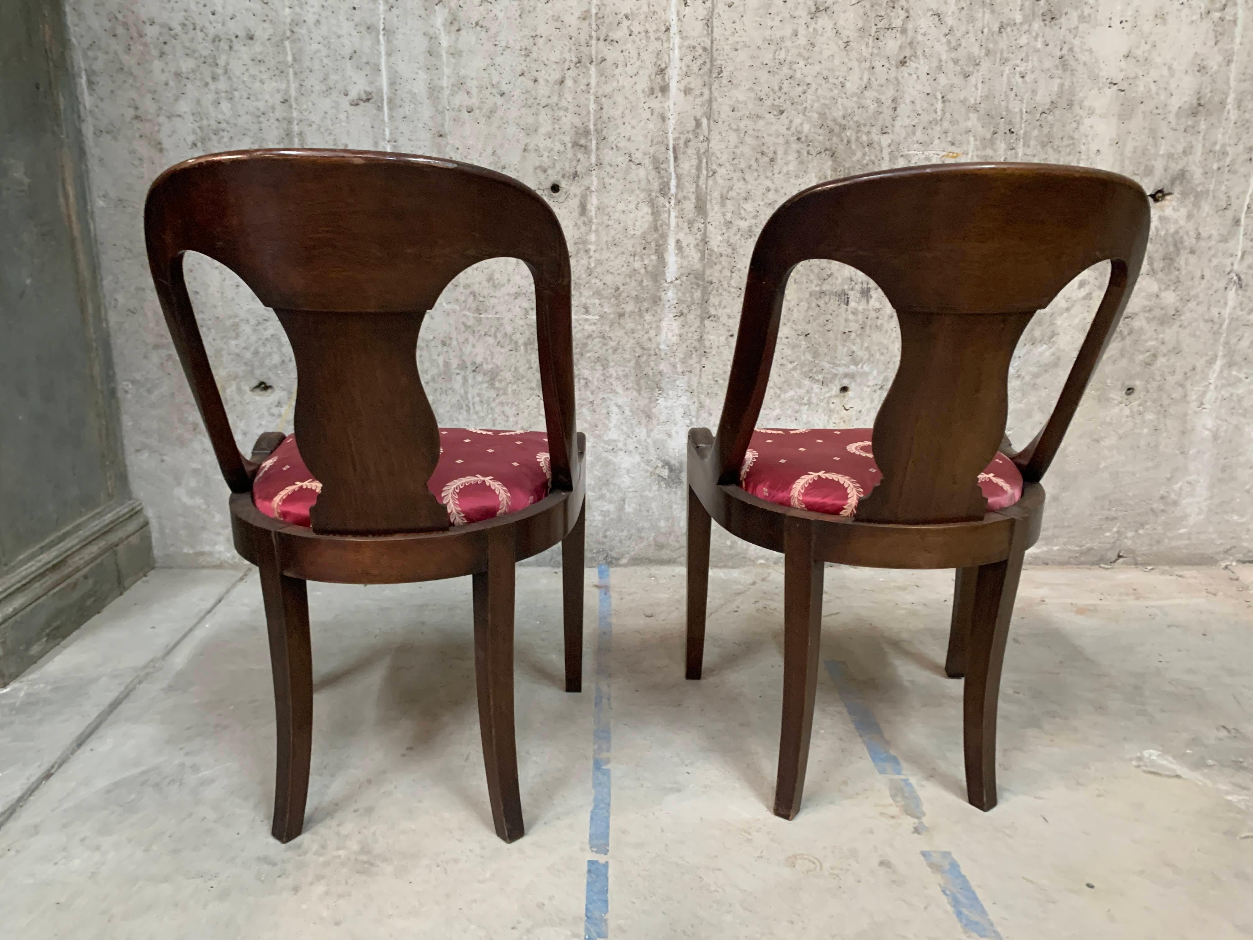Paire de chaises de style Empire français du 19ème siècle avec assise tapissée de soie rouge  en vente 6