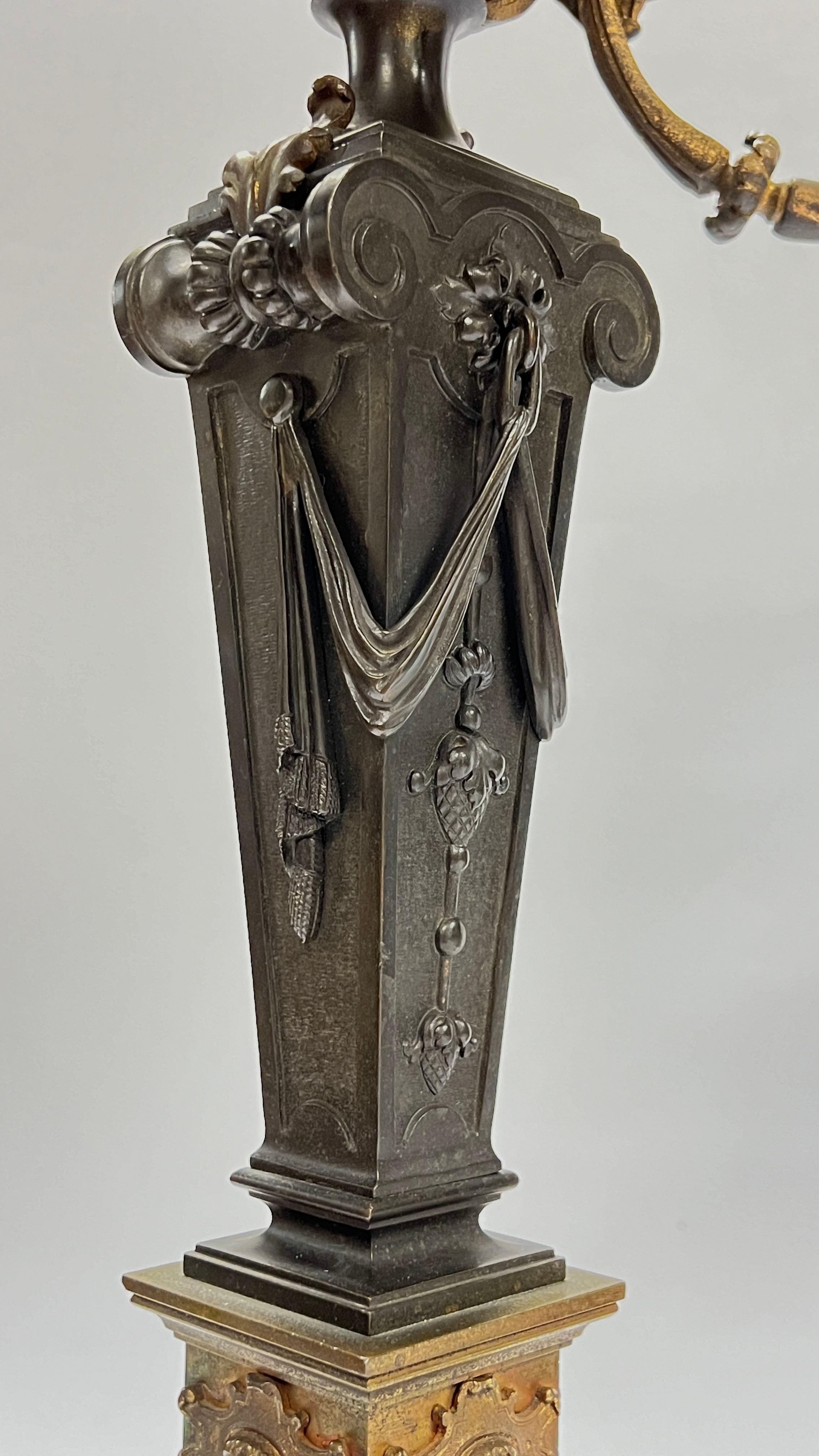 Coppia di candelabri in marmo rosso e bronzo in stile impero francese del XIX secolo in vendita 7