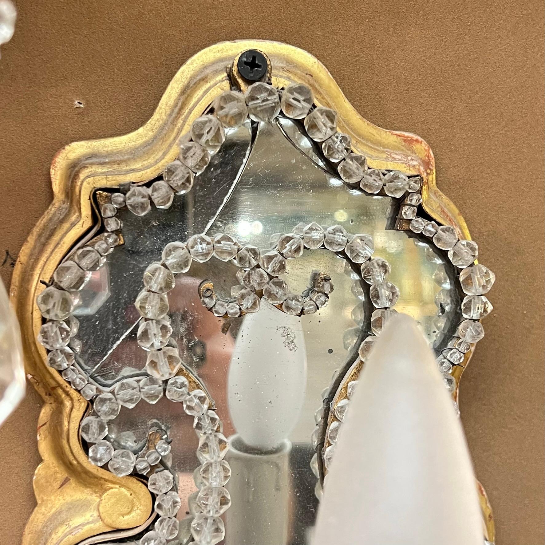 Paire de montures françaises du 19ème siècle en métal doré  Appliques miroirs en bois doré  en vente 3