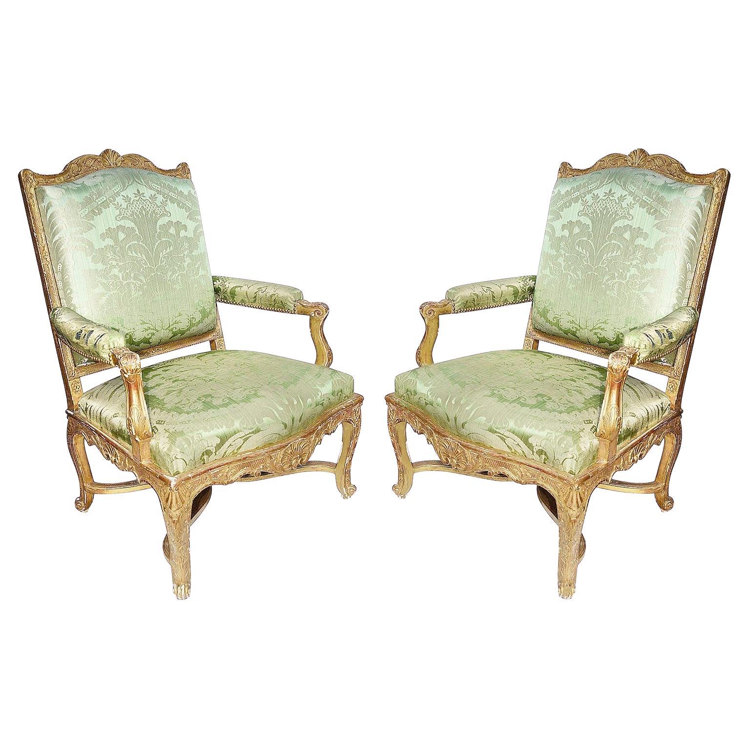 Paire de fauteuils de salon en bois doré français du 19ème siècle en vente