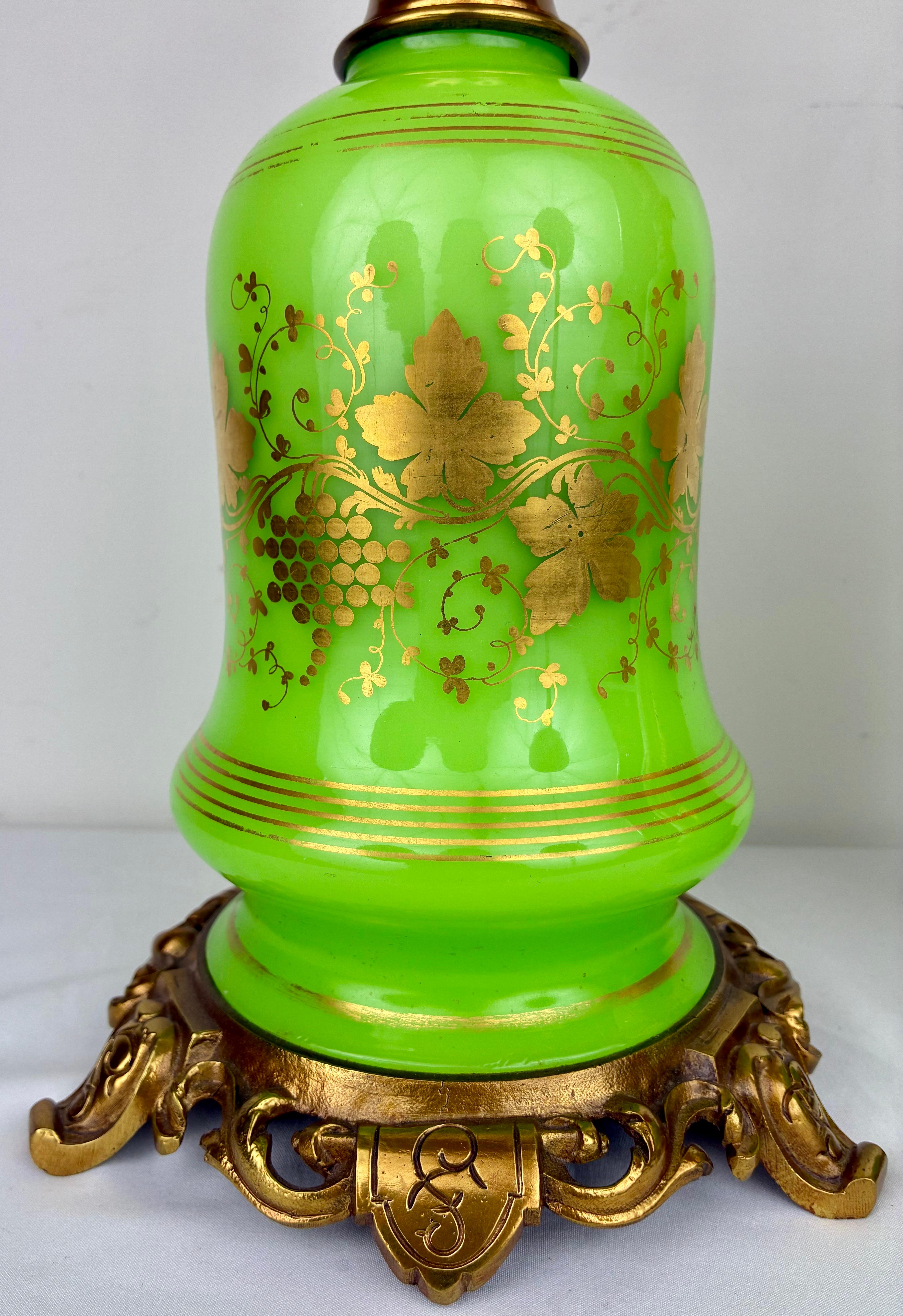 Pair 19th Century French Green Opaline Lamps (Messing) im Angebot