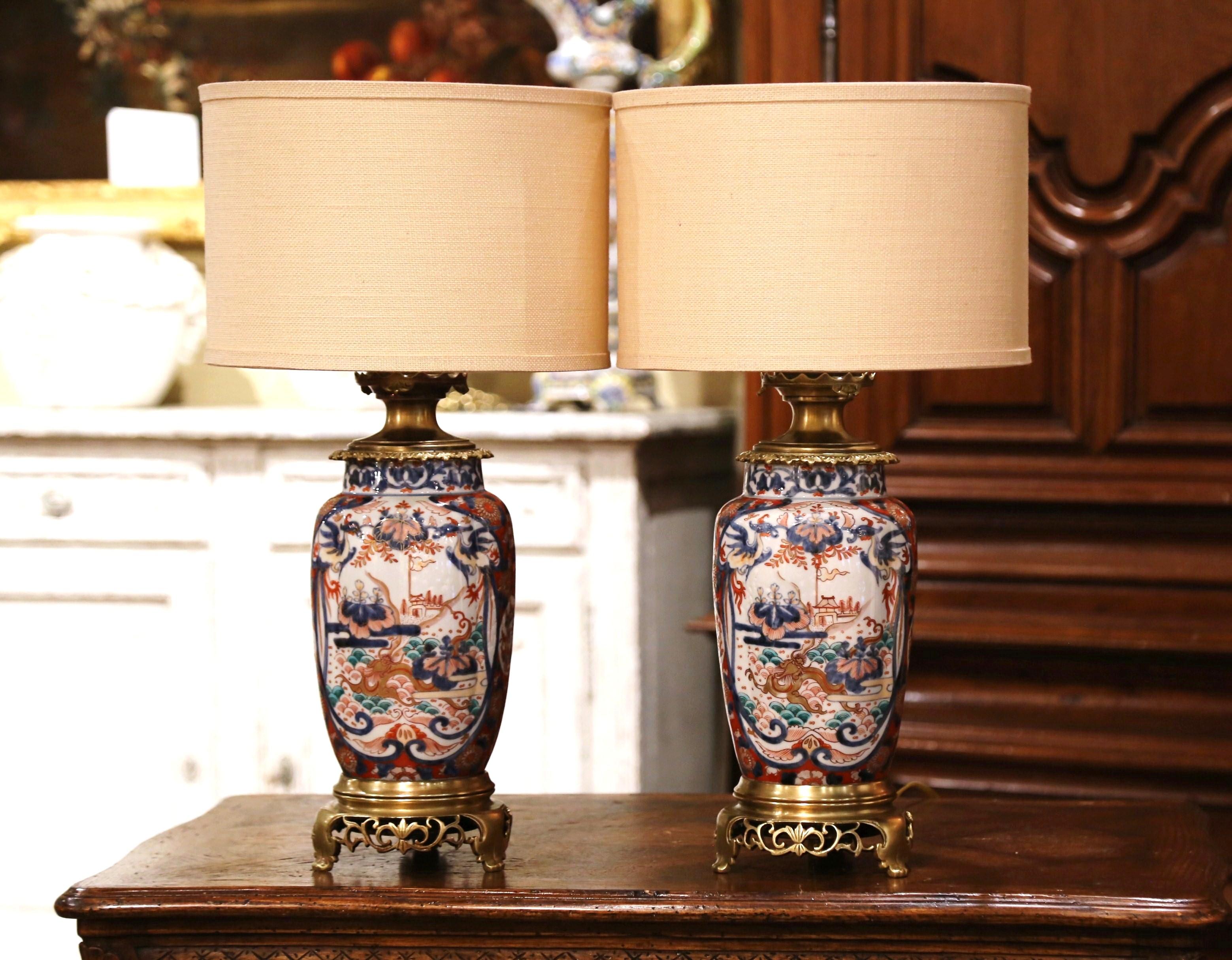 Hand-Painted Pair of 19th Century French Imari Hand Painted Porcelain and Bronze Table Lamps