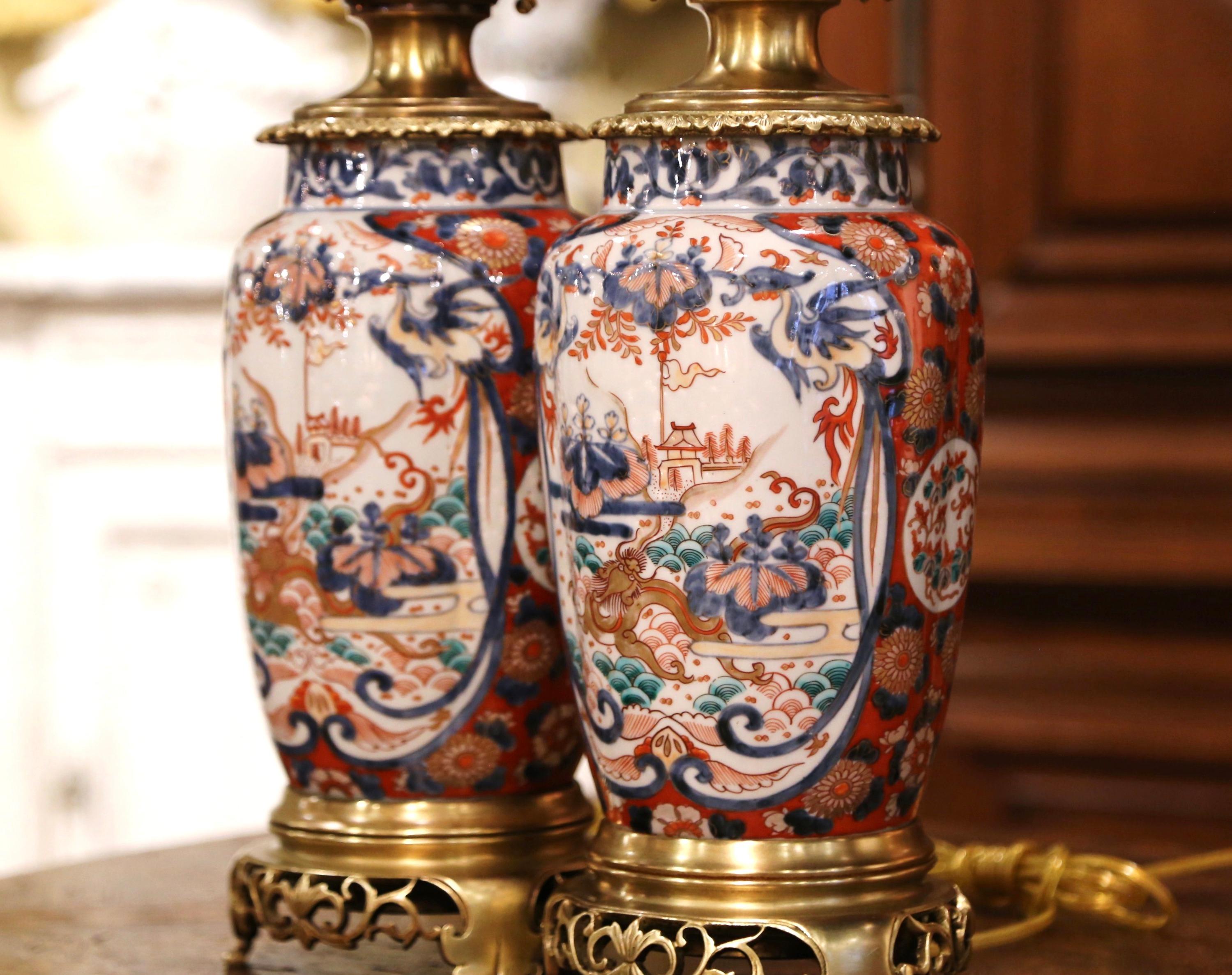 Pair of 19th Century French Imari Hand Painted Porcelain and Bronze Table Lamps 1
