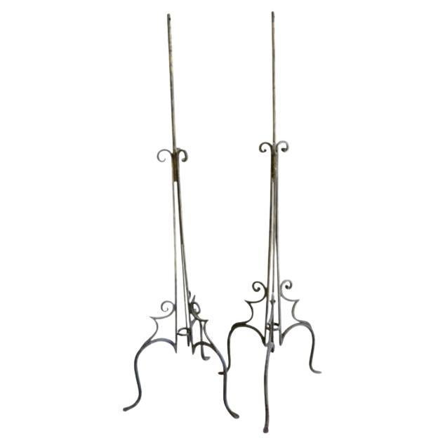 Paire de supports en fer français du 19e siècle