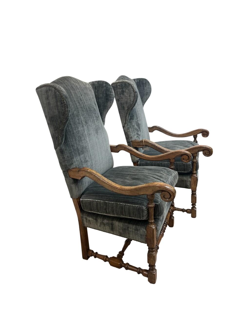 Pareja de sillones franceses Luis XIV del siglo XIX Francés en venta