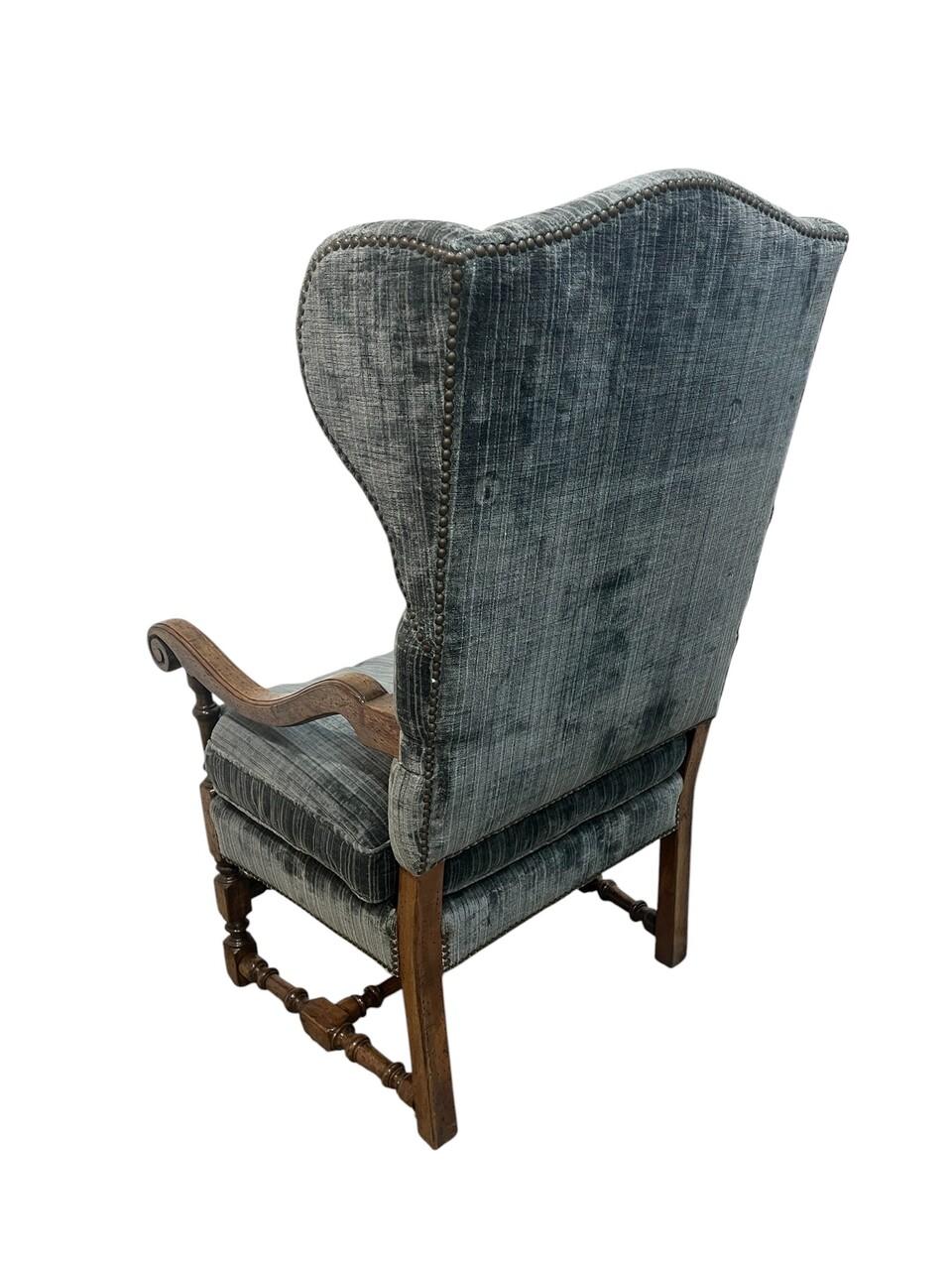 Pareja de sillones franceses Luis XIV del siglo XIX en Bueno estado para la venta en Houston, TX
