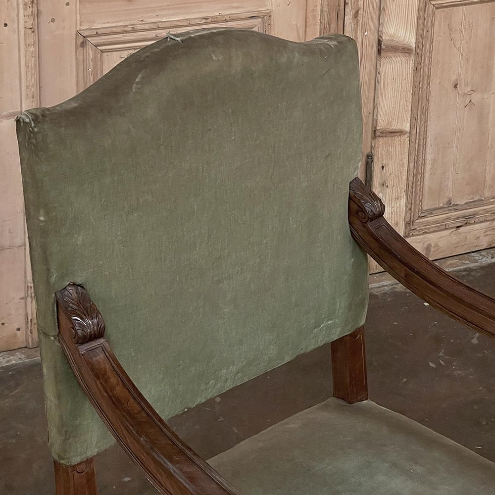Noyer Paire de fauteuils en noyer Louis XV du 19ème siècle ~ Fauteuils en vente