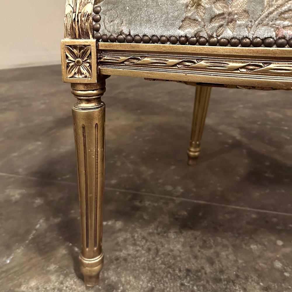 Paire de fauteuils dorés Louis XVI du 19ème siècle ~ Fauteuils en vente 6