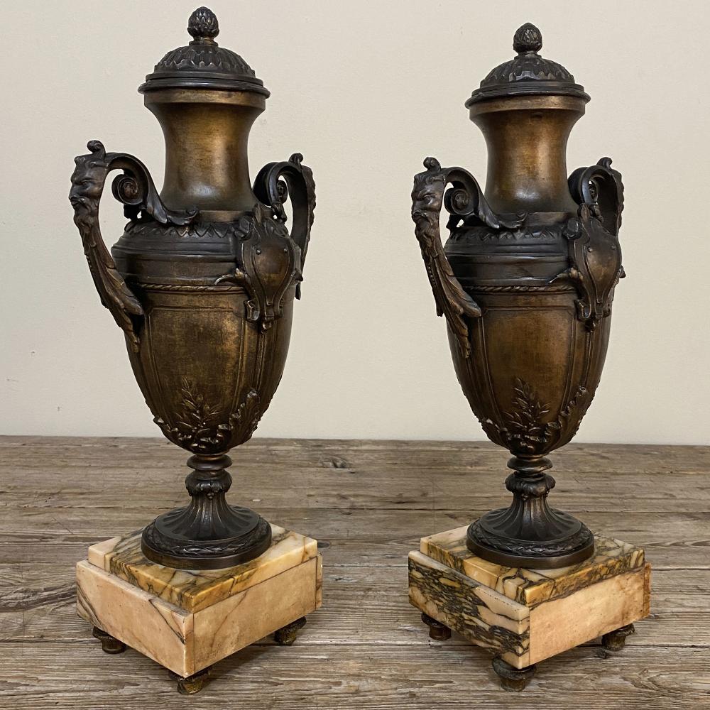 Pair of 19th Century French Louis XVI Mantel Urns on Marble Bases In Good Condition For Sale In Dallas, TX