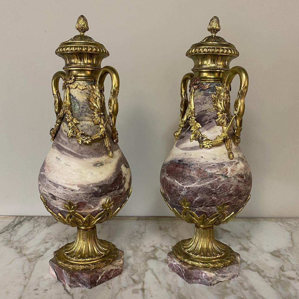 Pair of 19th Century French Louis XVI Marble and Bronze Cassolettes In Good Condition For Sale In Dallas, TX