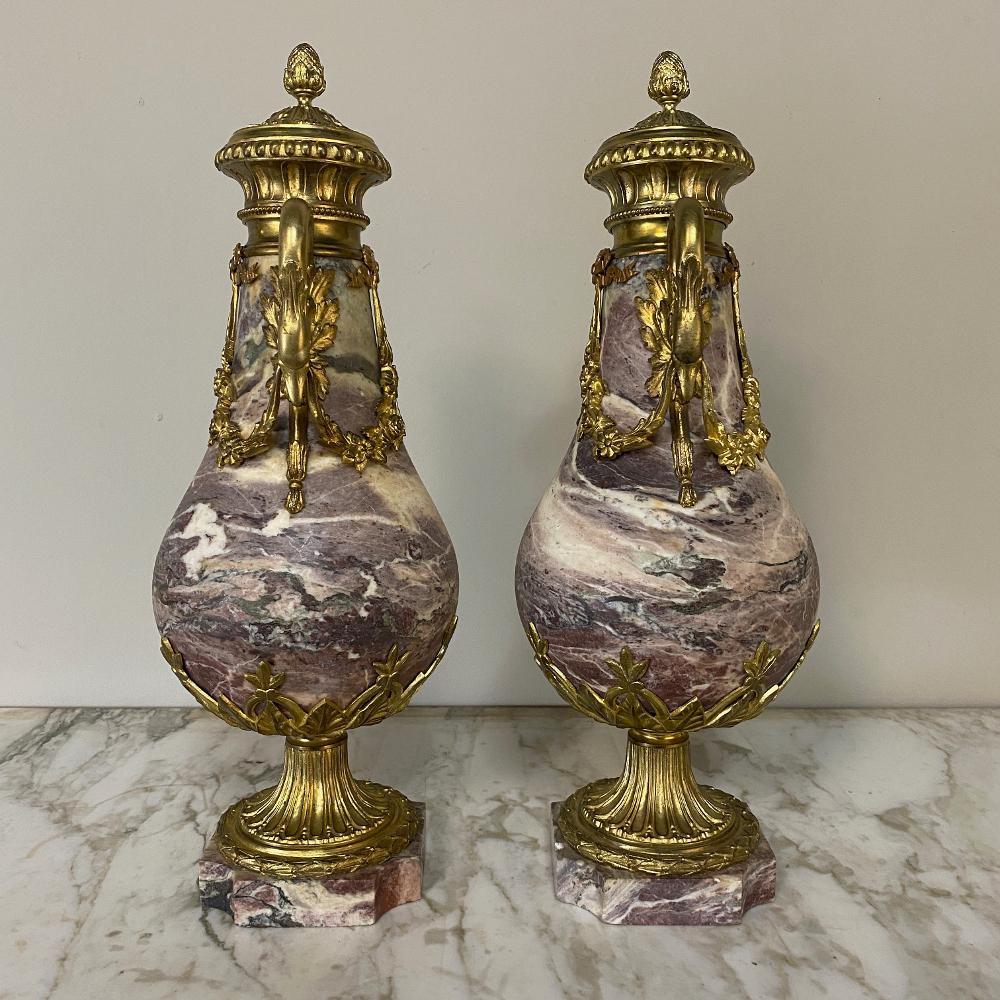 Pair of 19th Century French Louis XVI Marble and Bronze Cassolettes For Sale 2