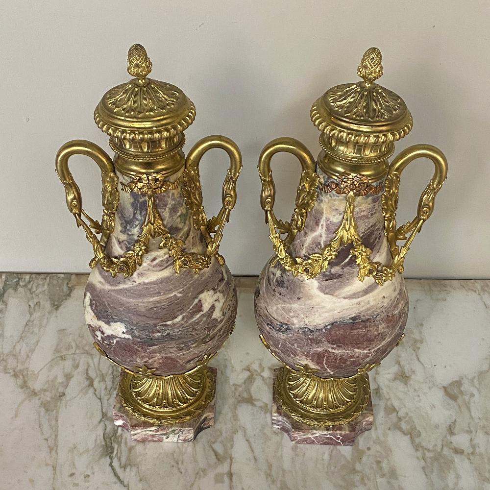 Pair of 19th Century French Louis XVI Marble and Bronze Cassolettes For Sale 4