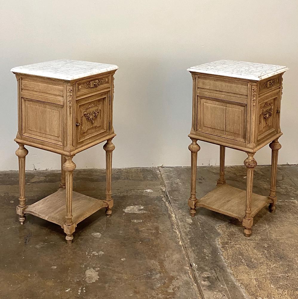 Pair of 19th Century French Louis XVI Marble-Top Nightstands 5