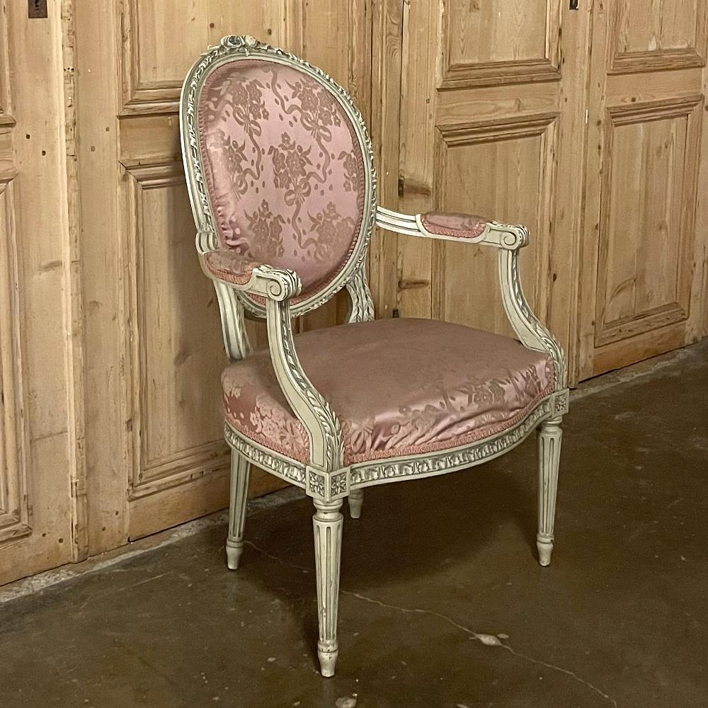 Silk Pair 19th Century French Louis XVI Painted Armchairs For Sale