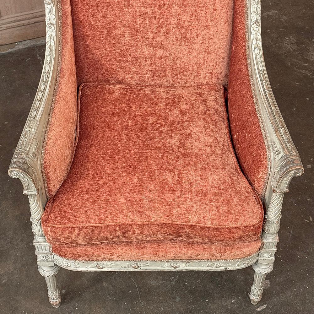 Paire de Bergeres ~ Fauteuils peints Louis XVI du 19ème siècle français en vente 4